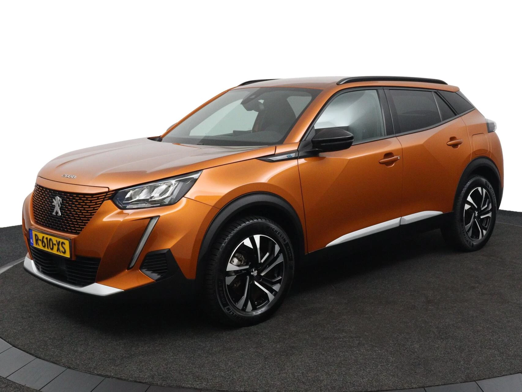 Hoofdafbeelding Peugeot e-2008