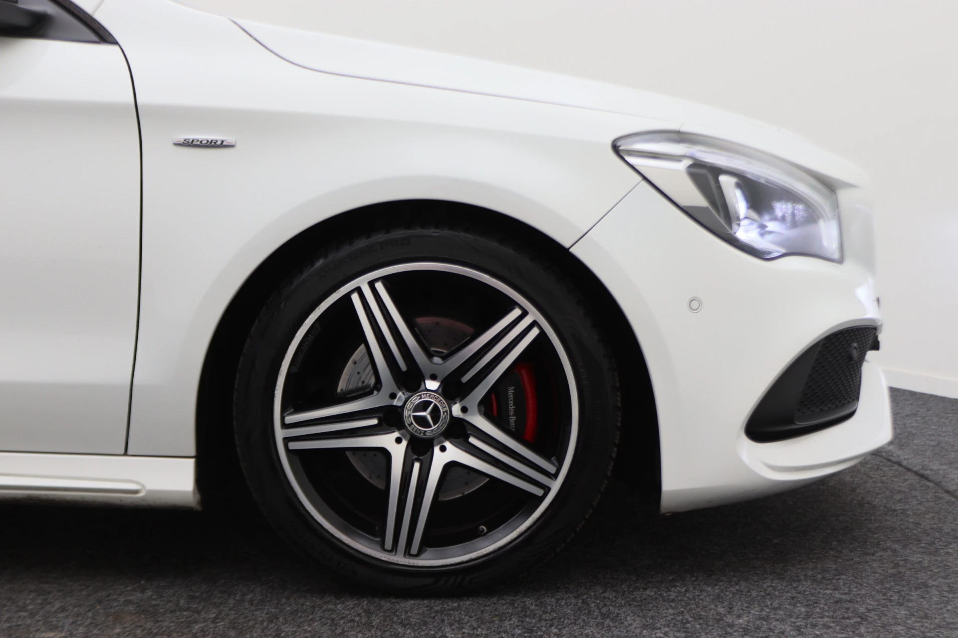 Hoofdafbeelding Mercedes-Benz CLA