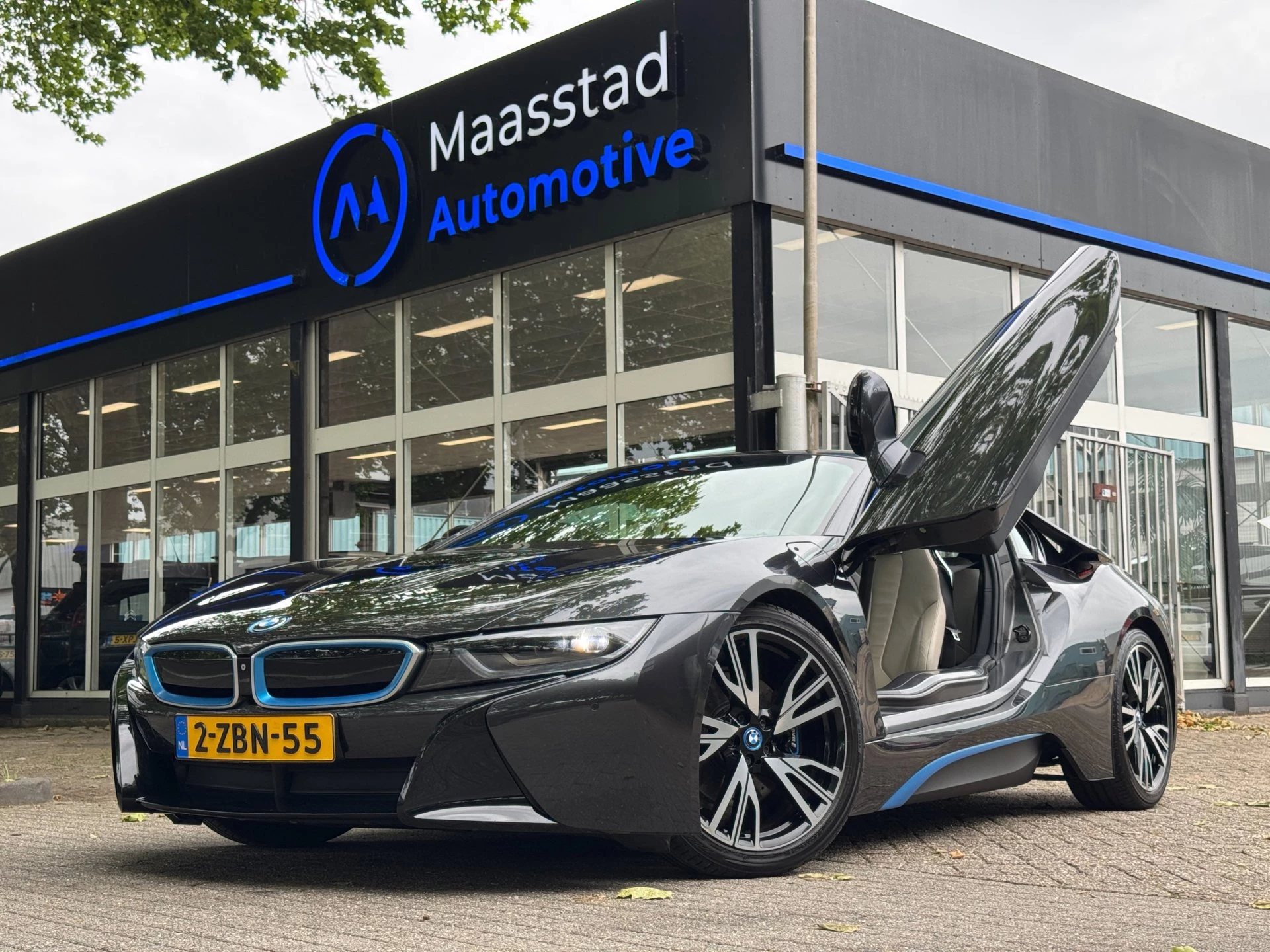 Hoofdafbeelding BMW i8