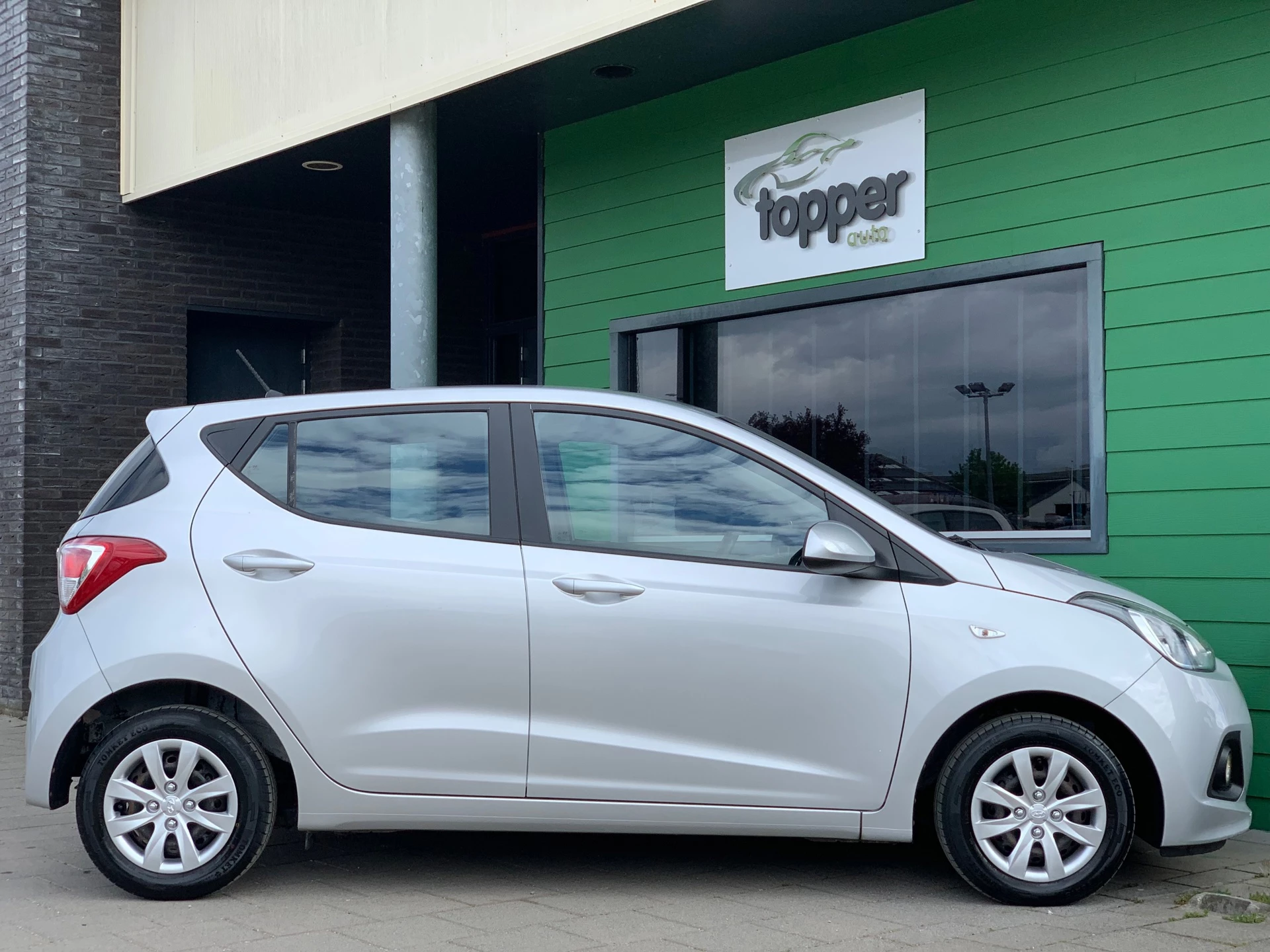 Hoofdafbeelding Hyundai i10