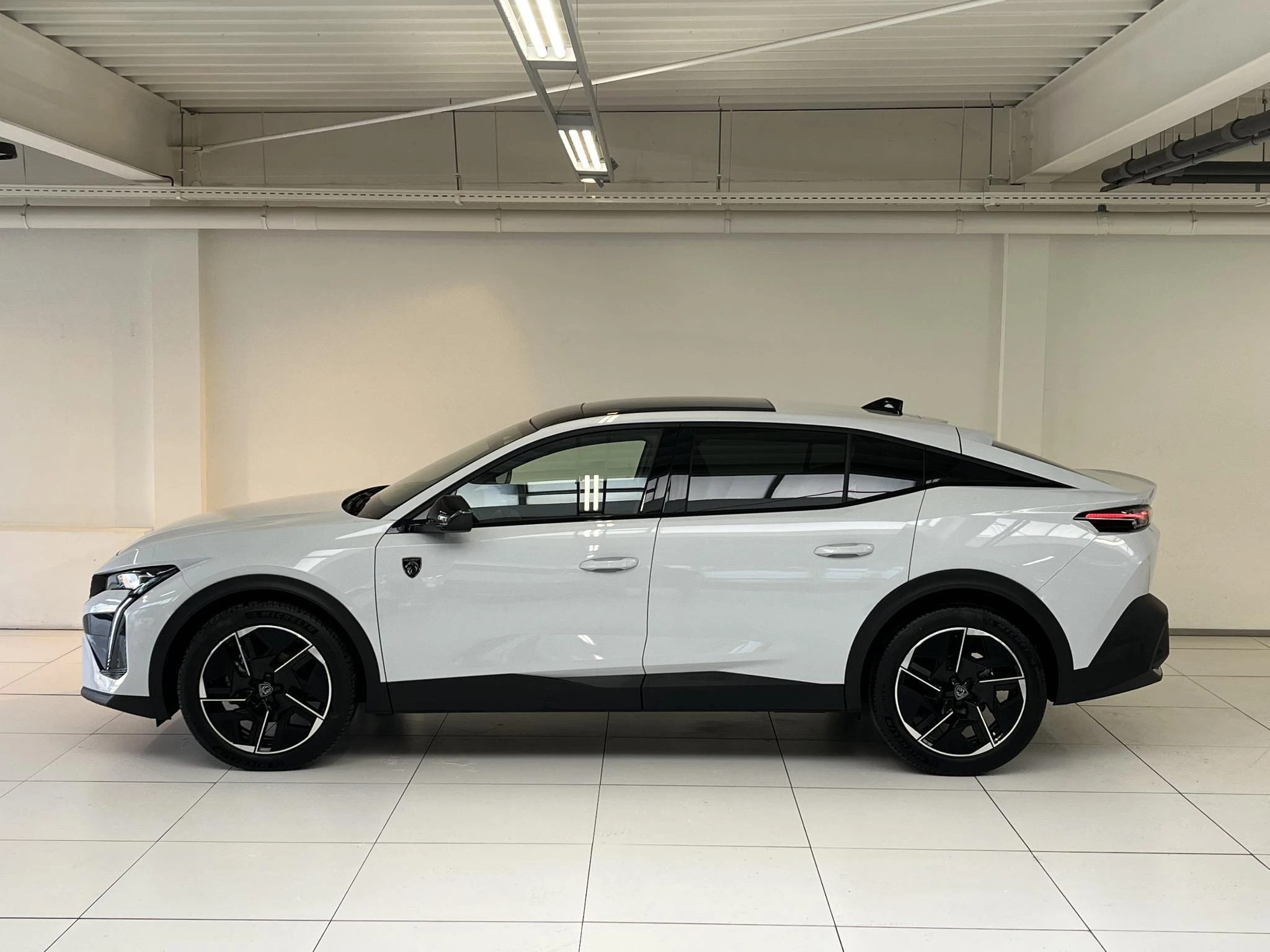 Hoofdafbeelding Peugeot 408