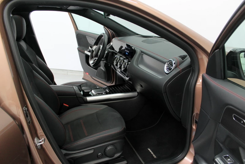 Hoofdafbeelding Mercedes-Benz EQA