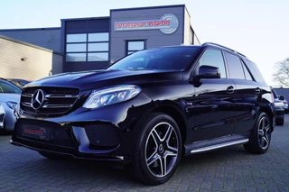 Hoofdafbeelding Mercedes-Benz GLE Mercedes-Benz GLE-klasse AMG 43 4MATIC | Panorama | Harman/Kardon | Trekhaak | Luxe Leder | Luchtvering | 360 camera | 100% onderh