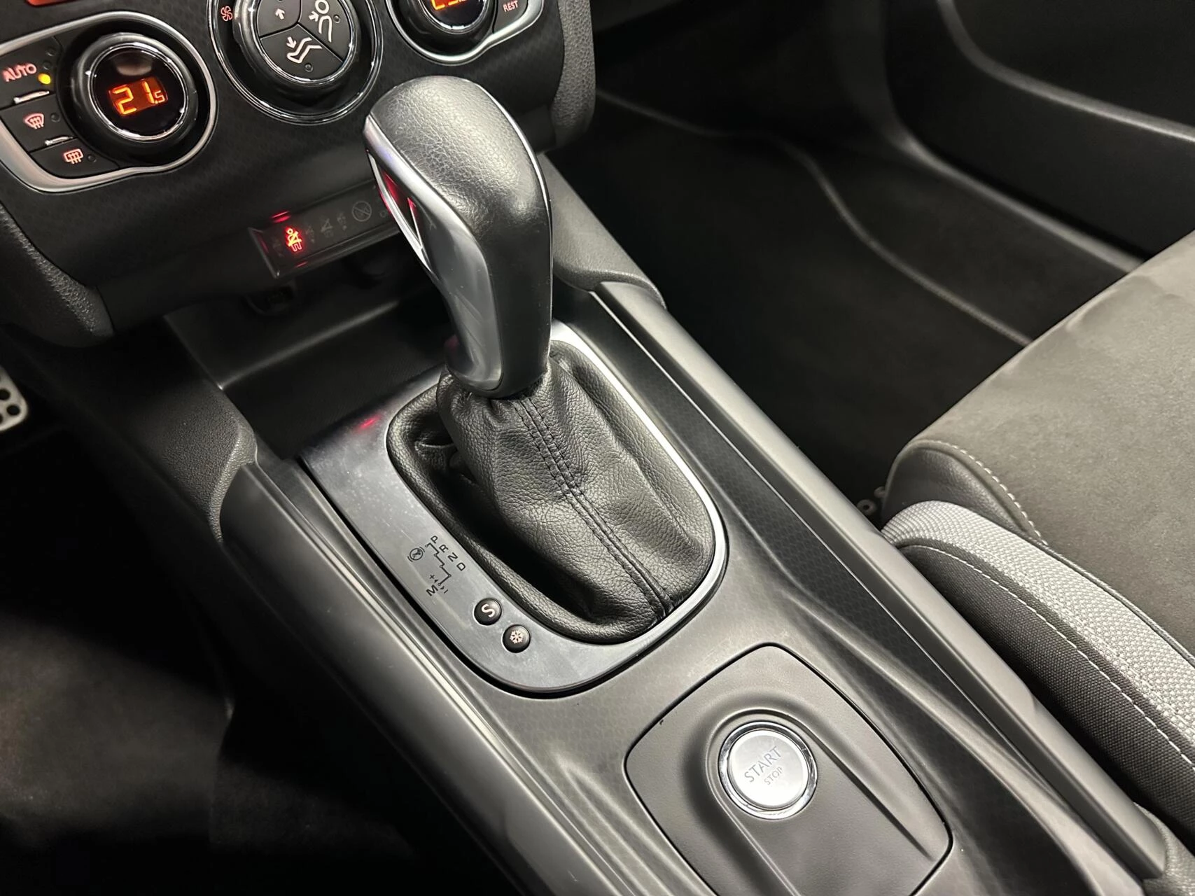 Hoofdafbeelding DS DS 4