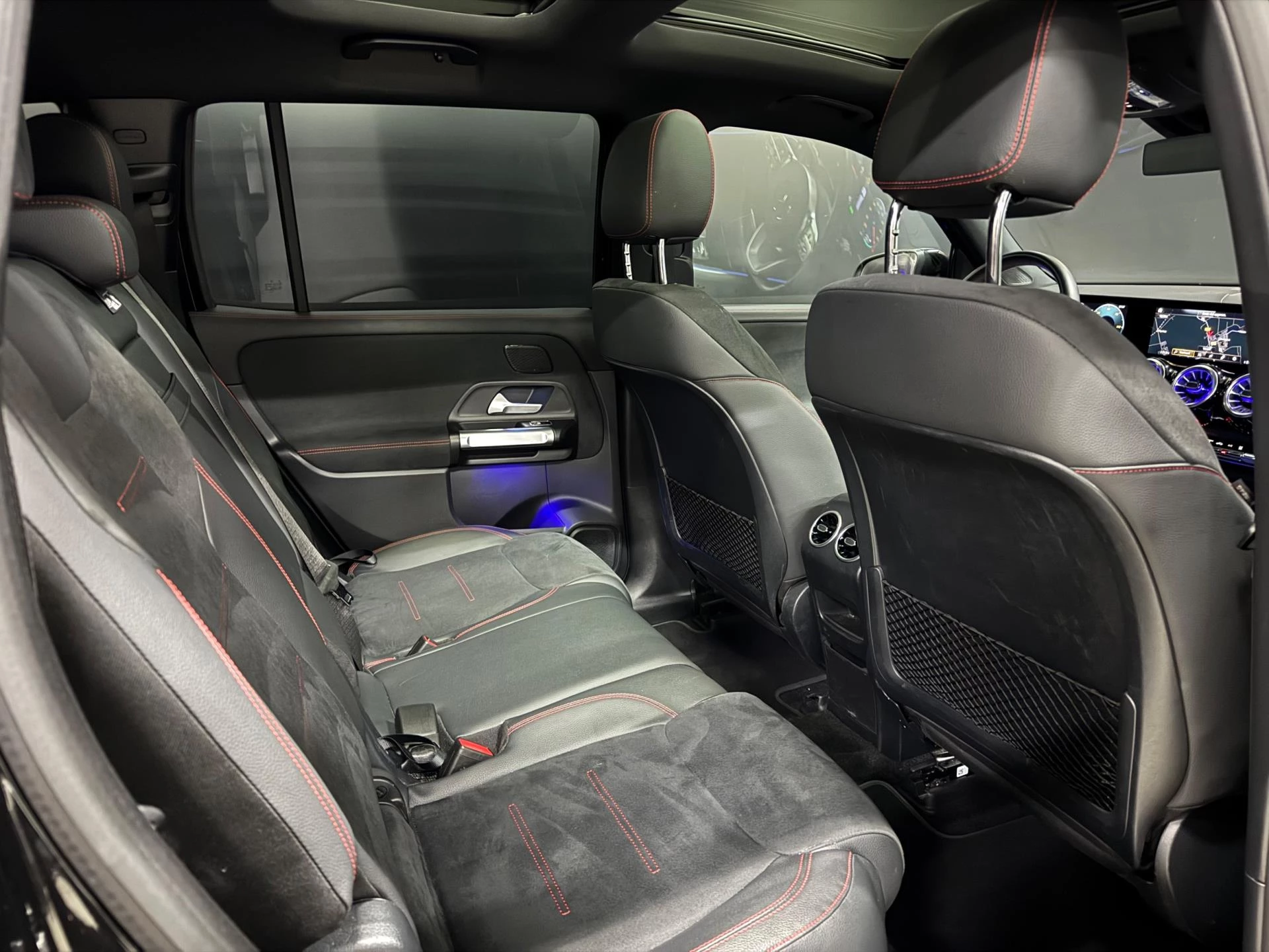 Hoofdafbeelding Mercedes-Benz EQB