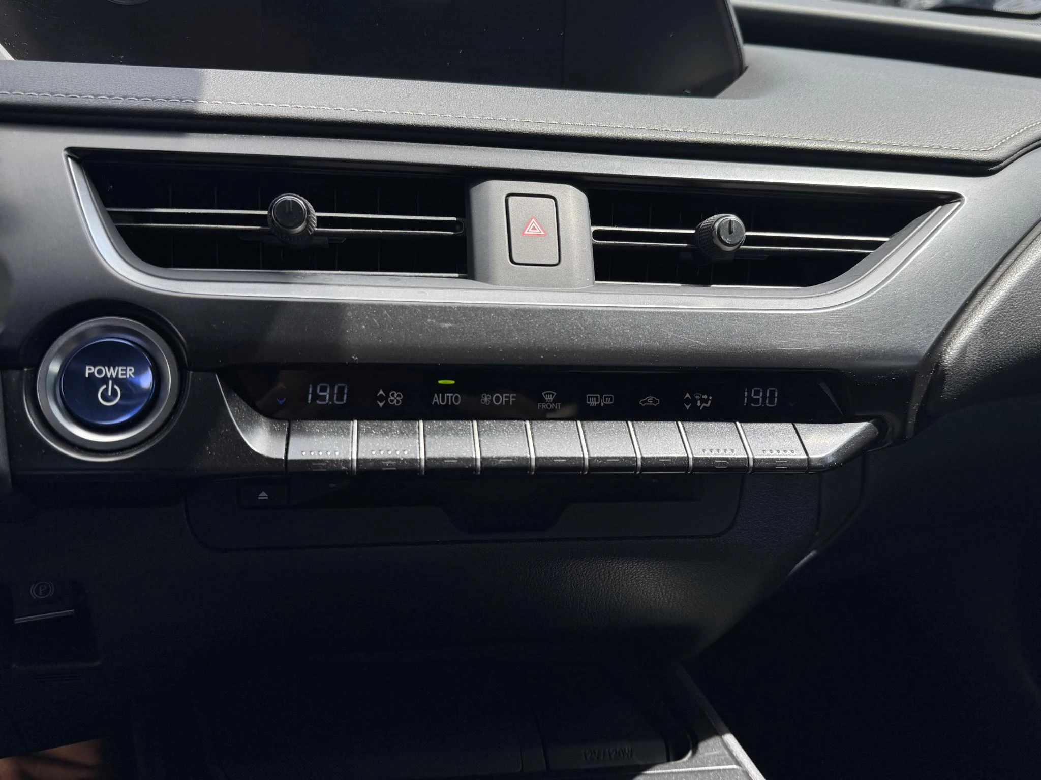 Hoofdafbeelding Lexus UX