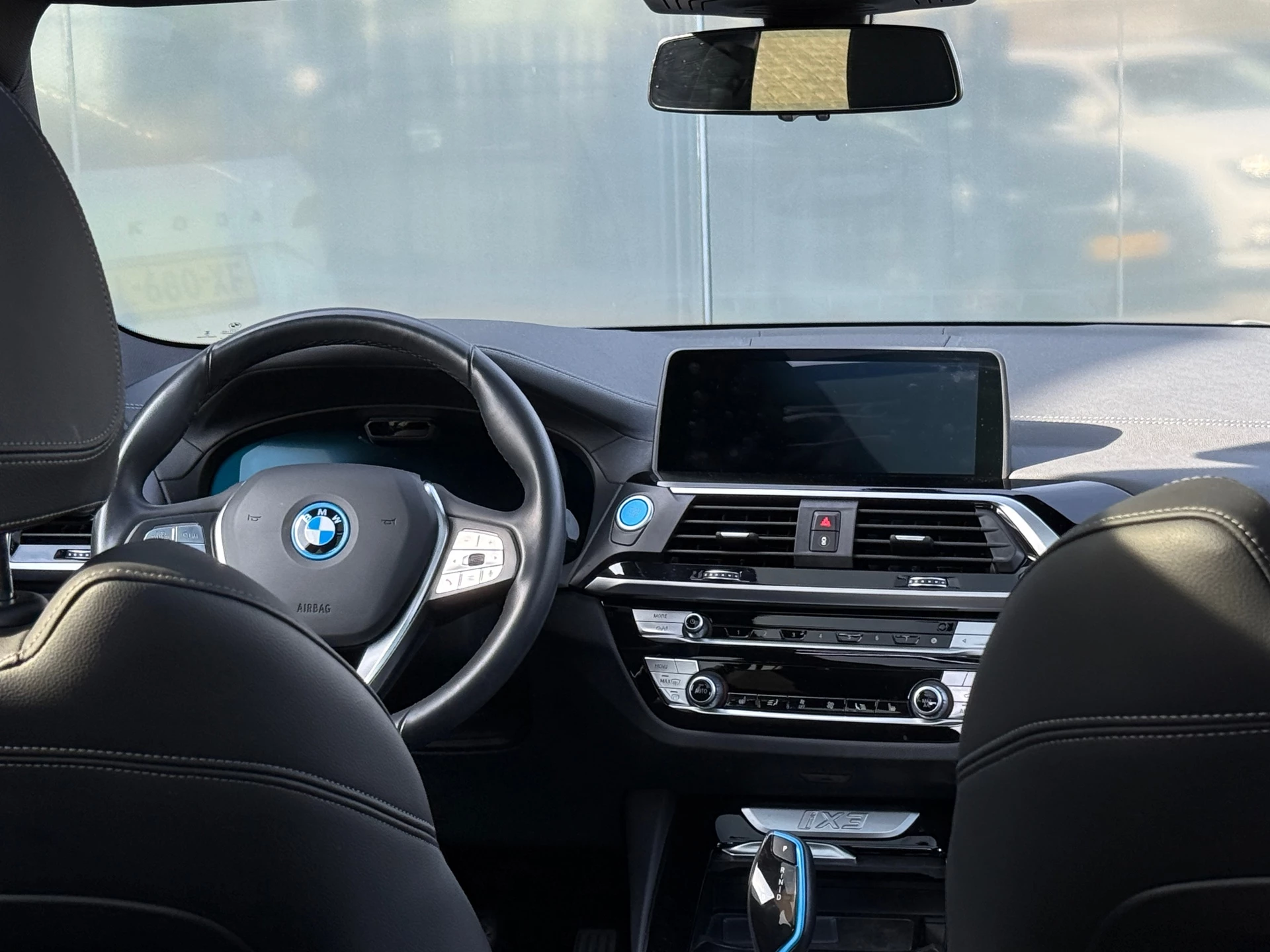 Hoofdafbeelding BMW iX3