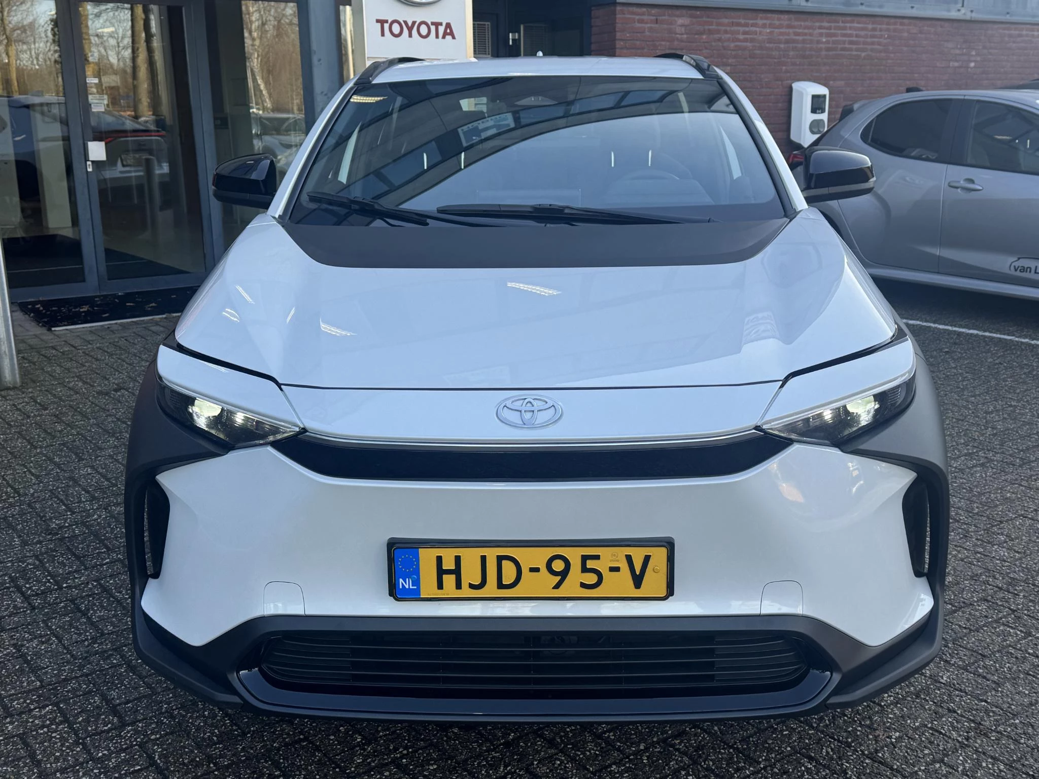 Hoofdafbeelding Toyota bZ4X