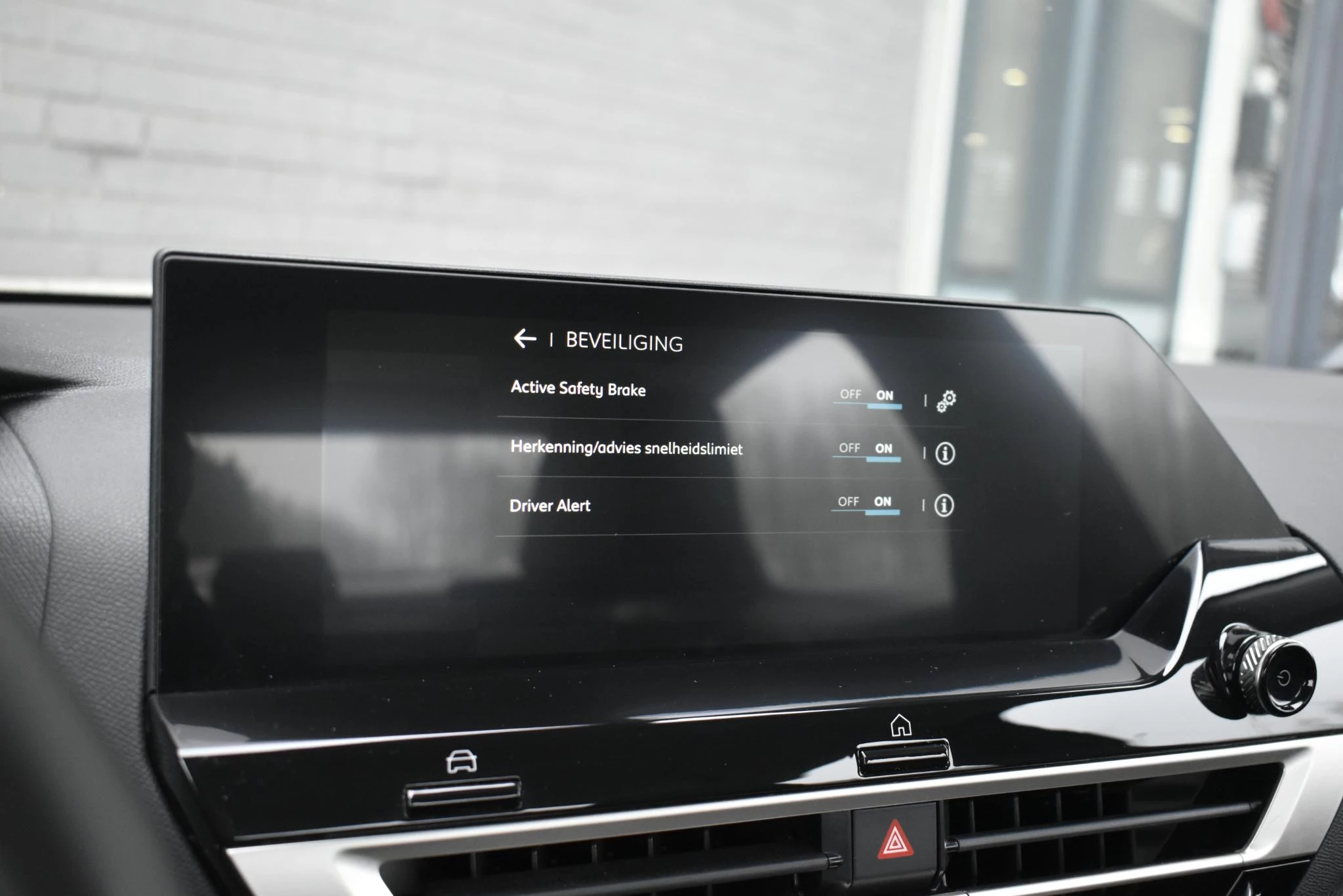 Hoofdafbeelding Citroën ë-C4 X