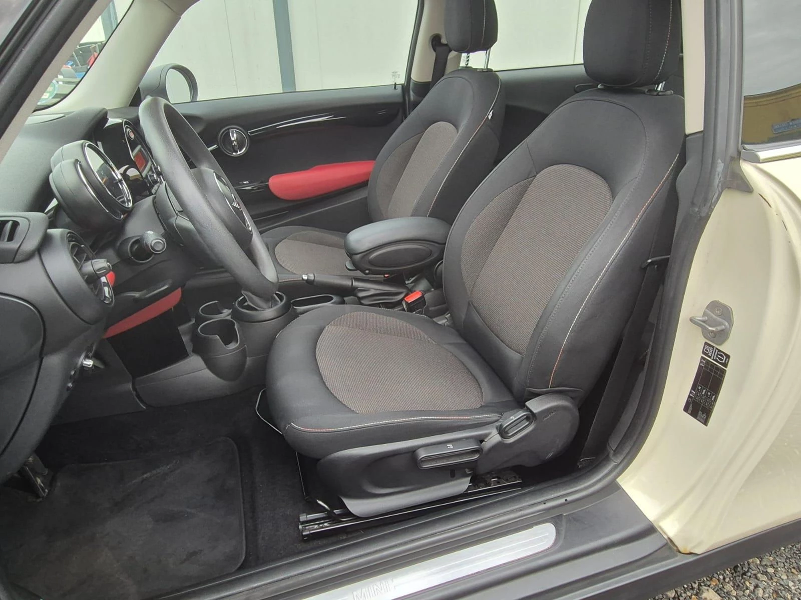 Hoofdafbeelding MINI One