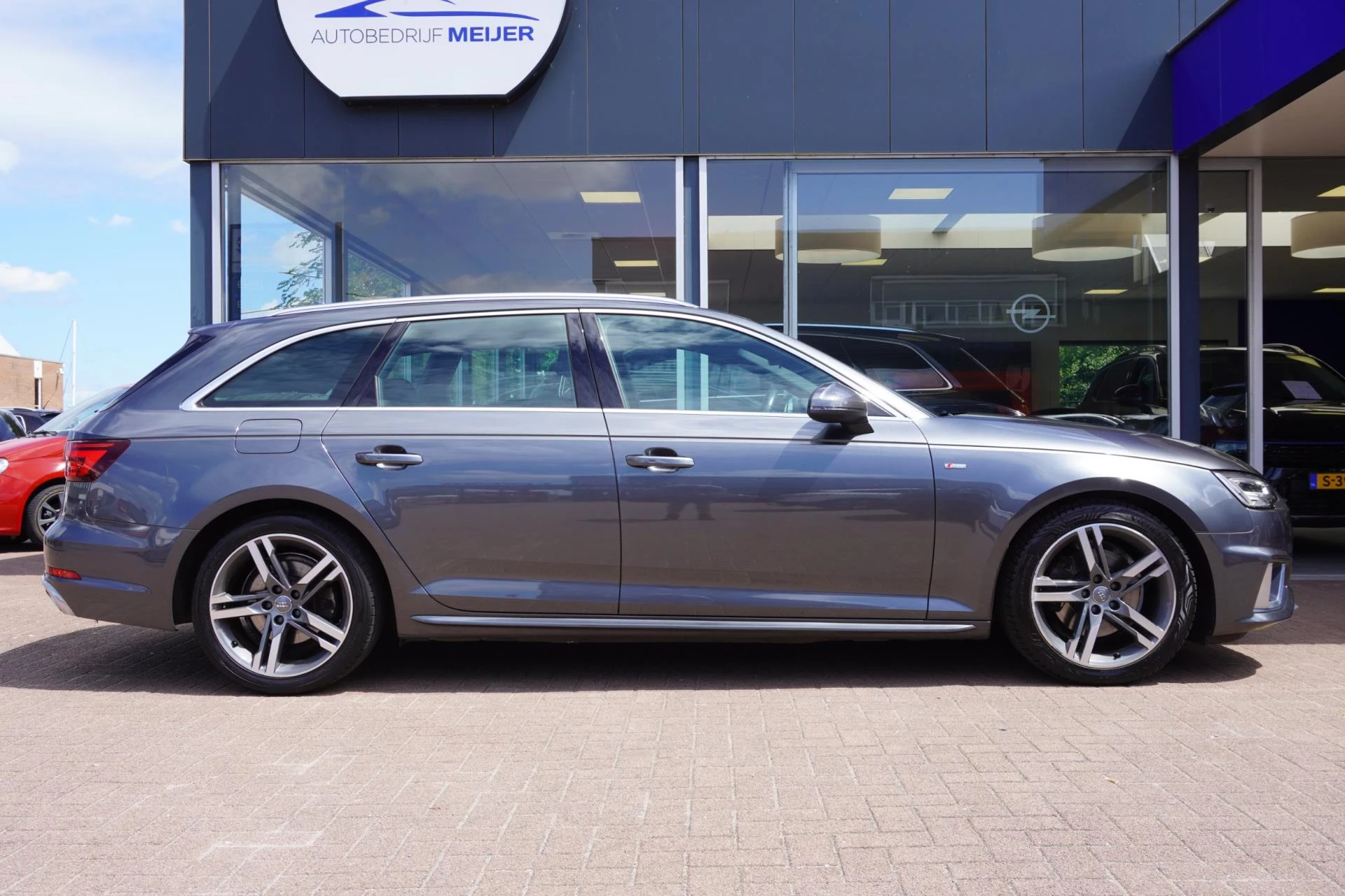 Hoofdafbeelding Audi A4