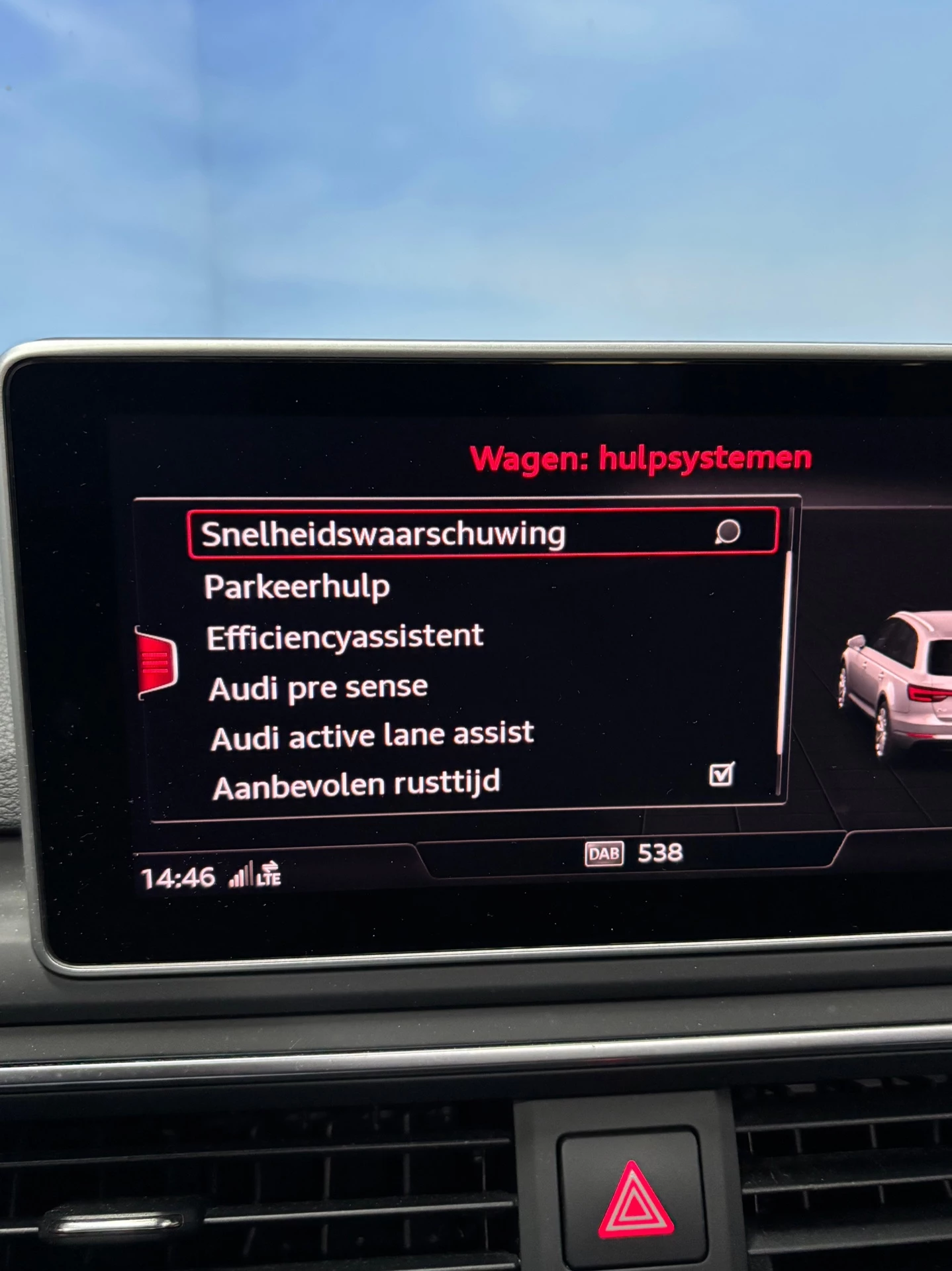 Hoofdafbeelding Audi A4