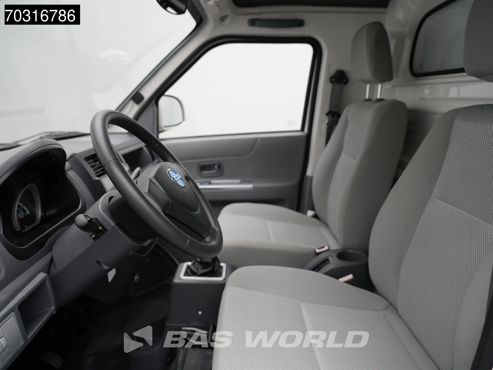 Hoofdafbeelding Cenntro Logistar 200