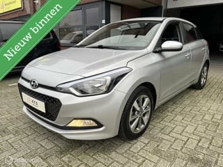 Hyundai I20 1.4 AUTOMAAT*NAVI*CAMERA*CRUISE*AIRCO*