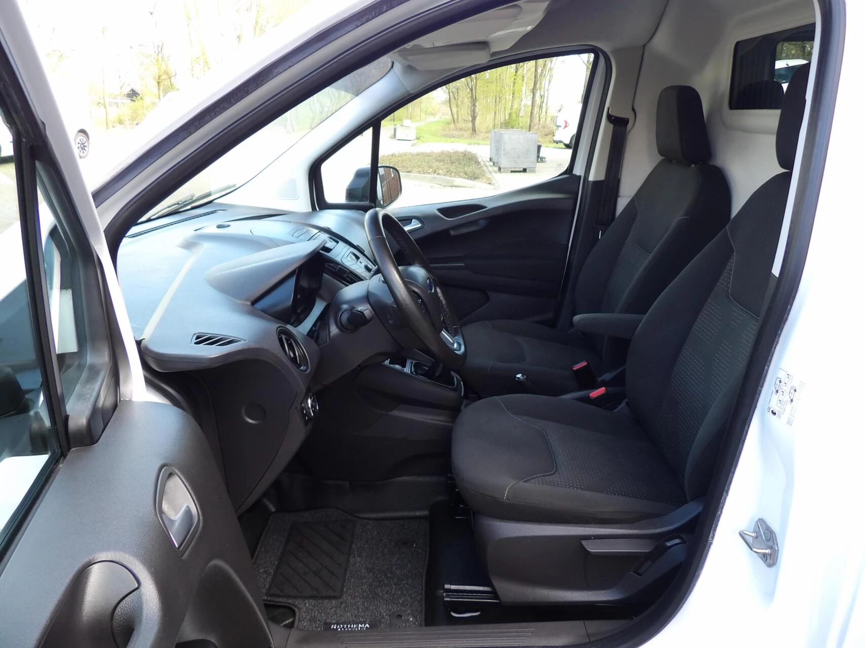Hoofdafbeelding Ford Transit Courier
