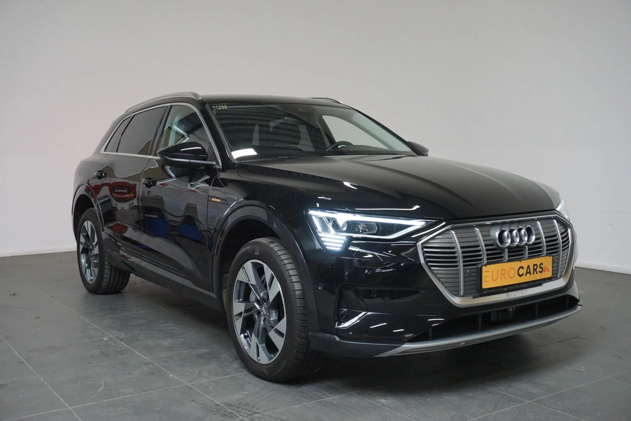 Hoofdafbeelding Audi e-tron