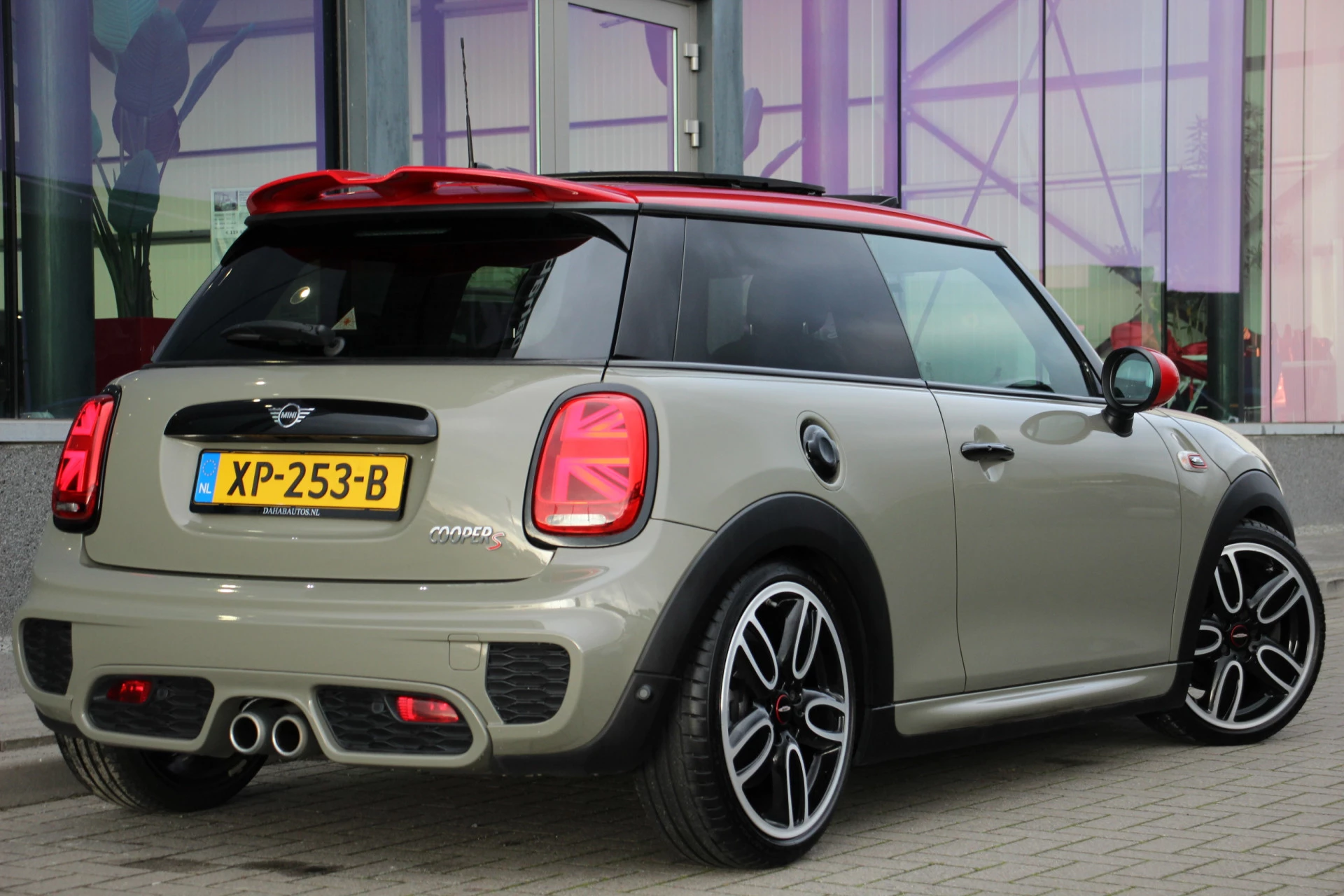 Hoofdafbeelding MINI Cooper S