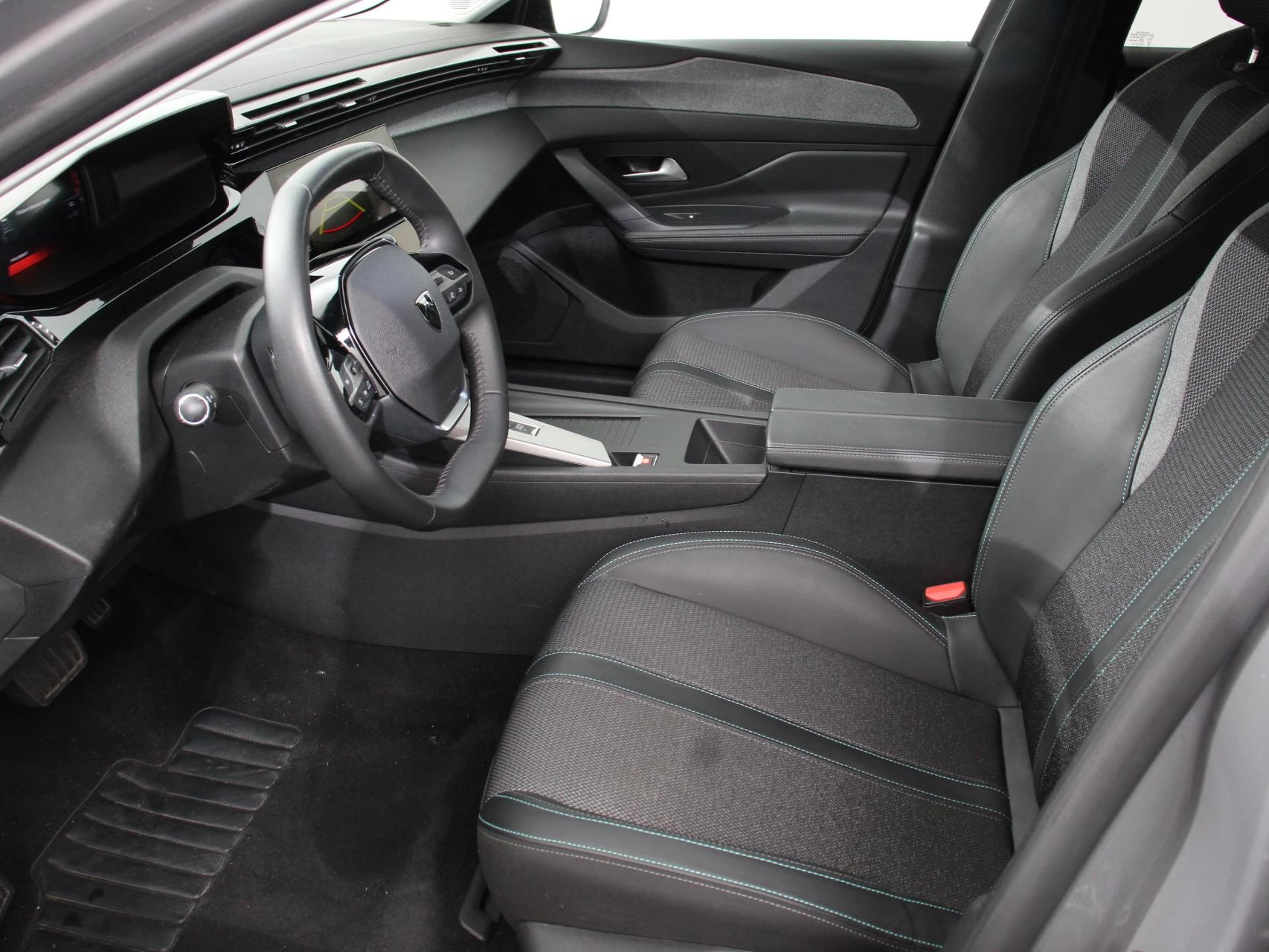 Hoofdafbeelding Peugeot 408