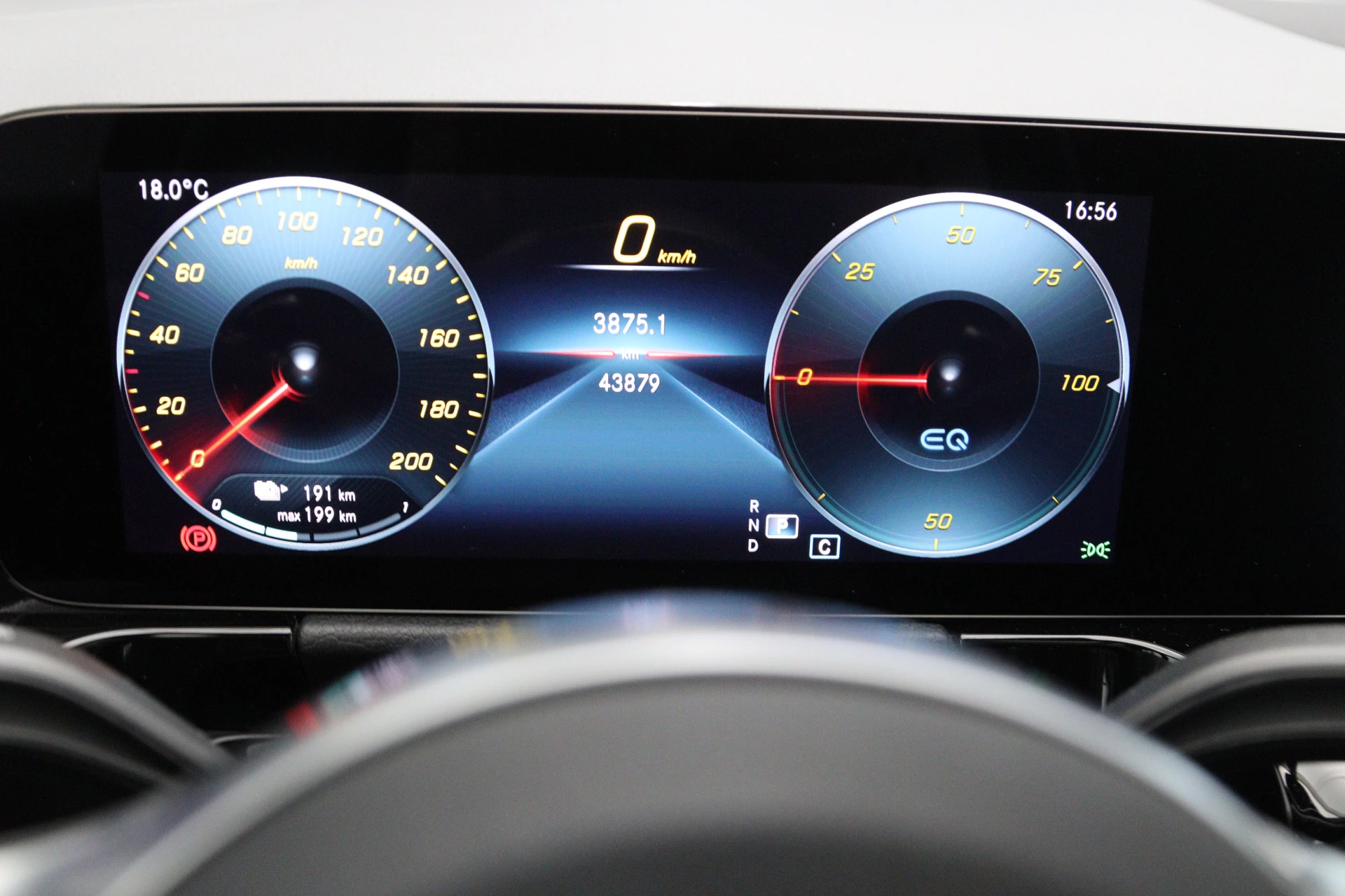 Hoofdafbeelding Mercedes-Benz EQA