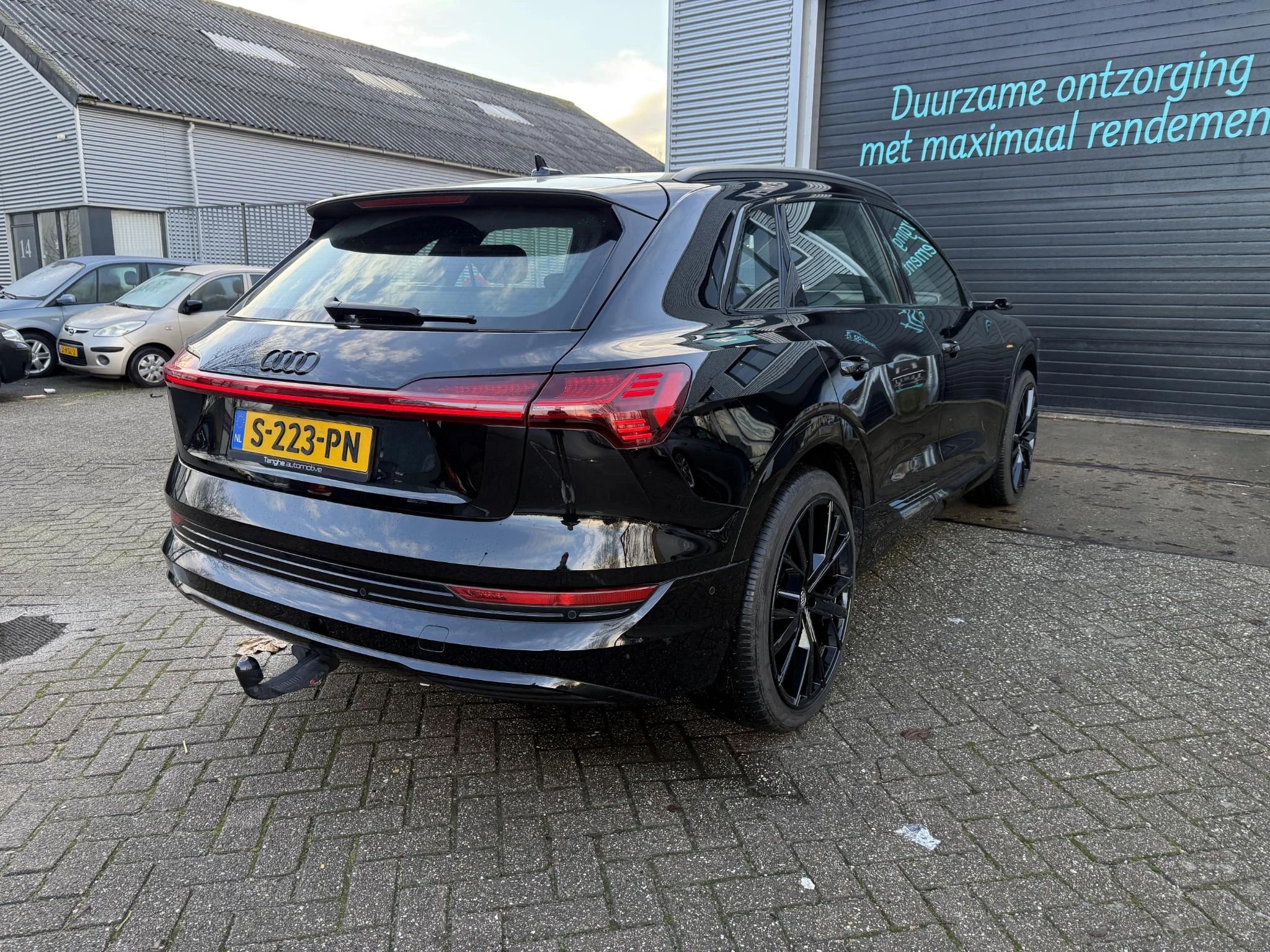 Hoofdafbeelding Audi e-tron