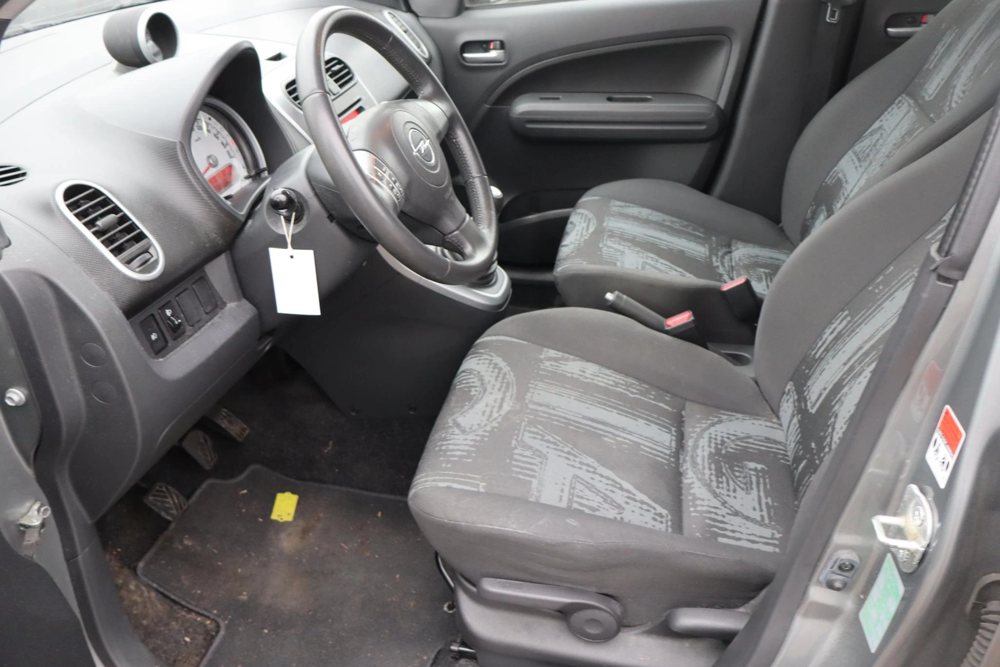 Hoofdafbeelding Opel Agila