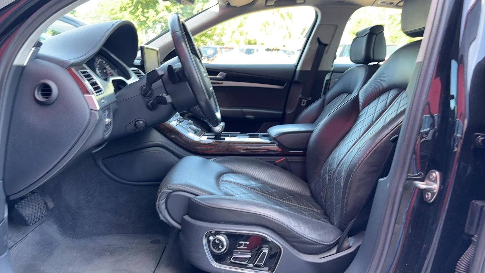 Hoofdafbeelding Audi A8
