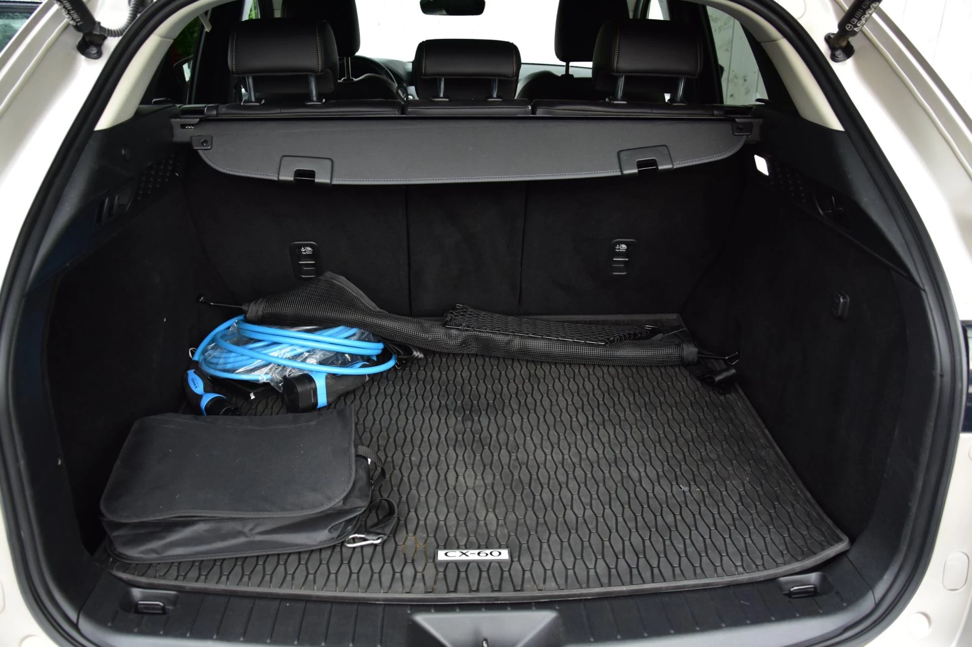 Hoofdafbeelding Mazda CX-60