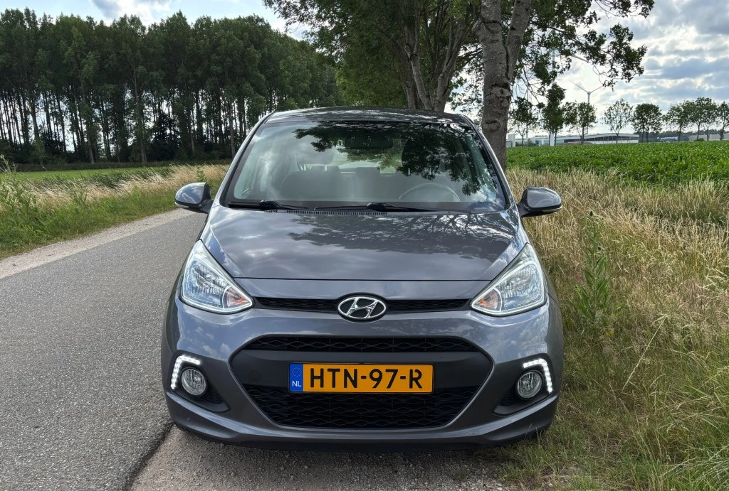 Hoofdafbeelding Hyundai i10