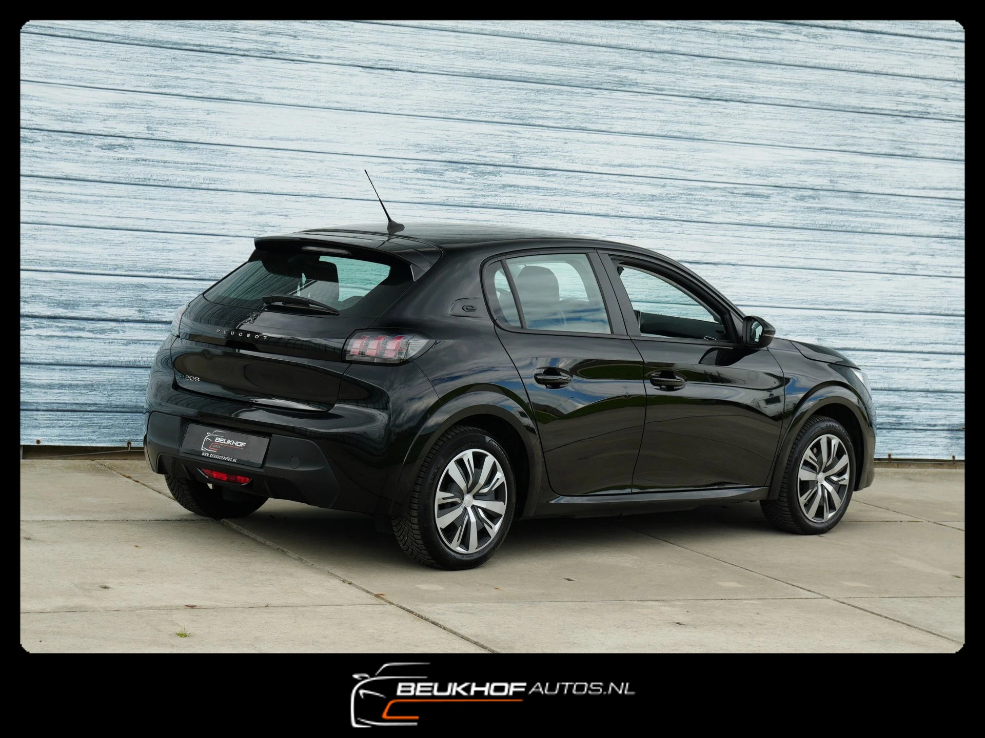 Hoofdafbeelding Peugeot e-208
