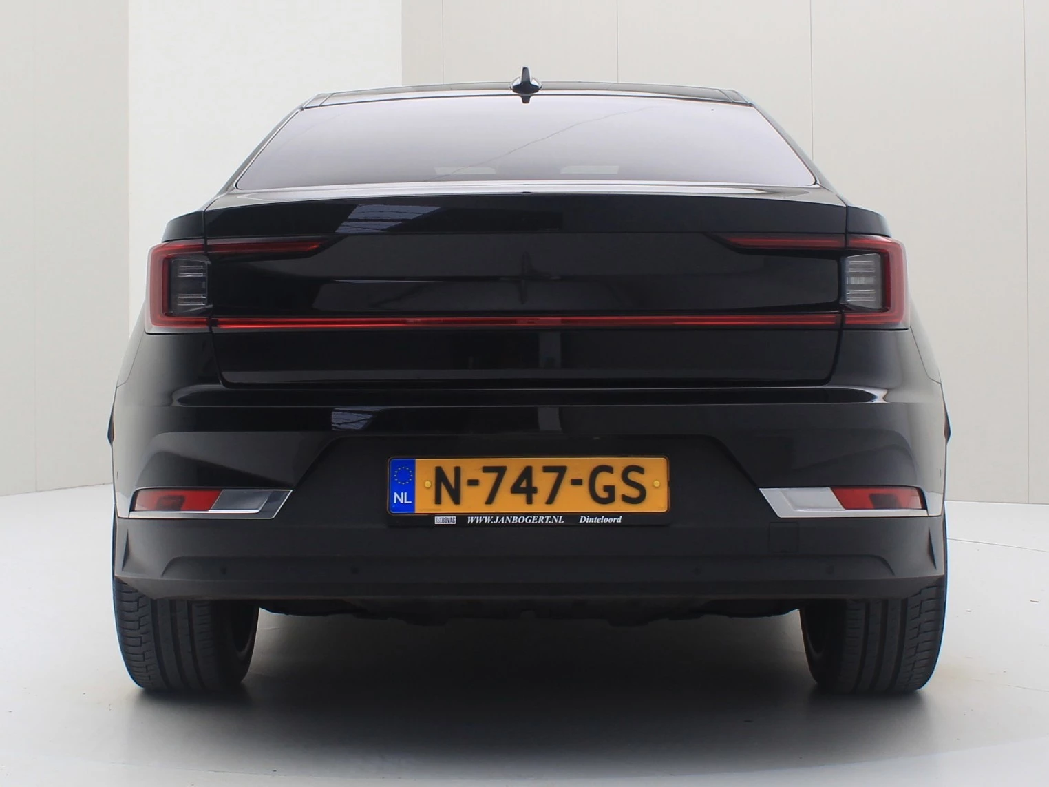 Hoofdafbeelding Polestar 2