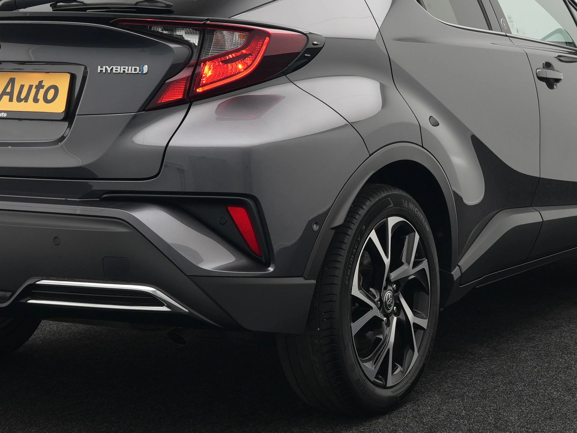 Hoofdafbeelding Toyota C-HR