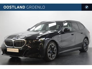 Hoofdafbeelding BMW 5 Serie BMW 5 Serie Touring 530e M Sport Automaat / Achteruitrijcamera / Adaptieve LED / Parking Assistant / M Sportonderstel / Stoelverwarming