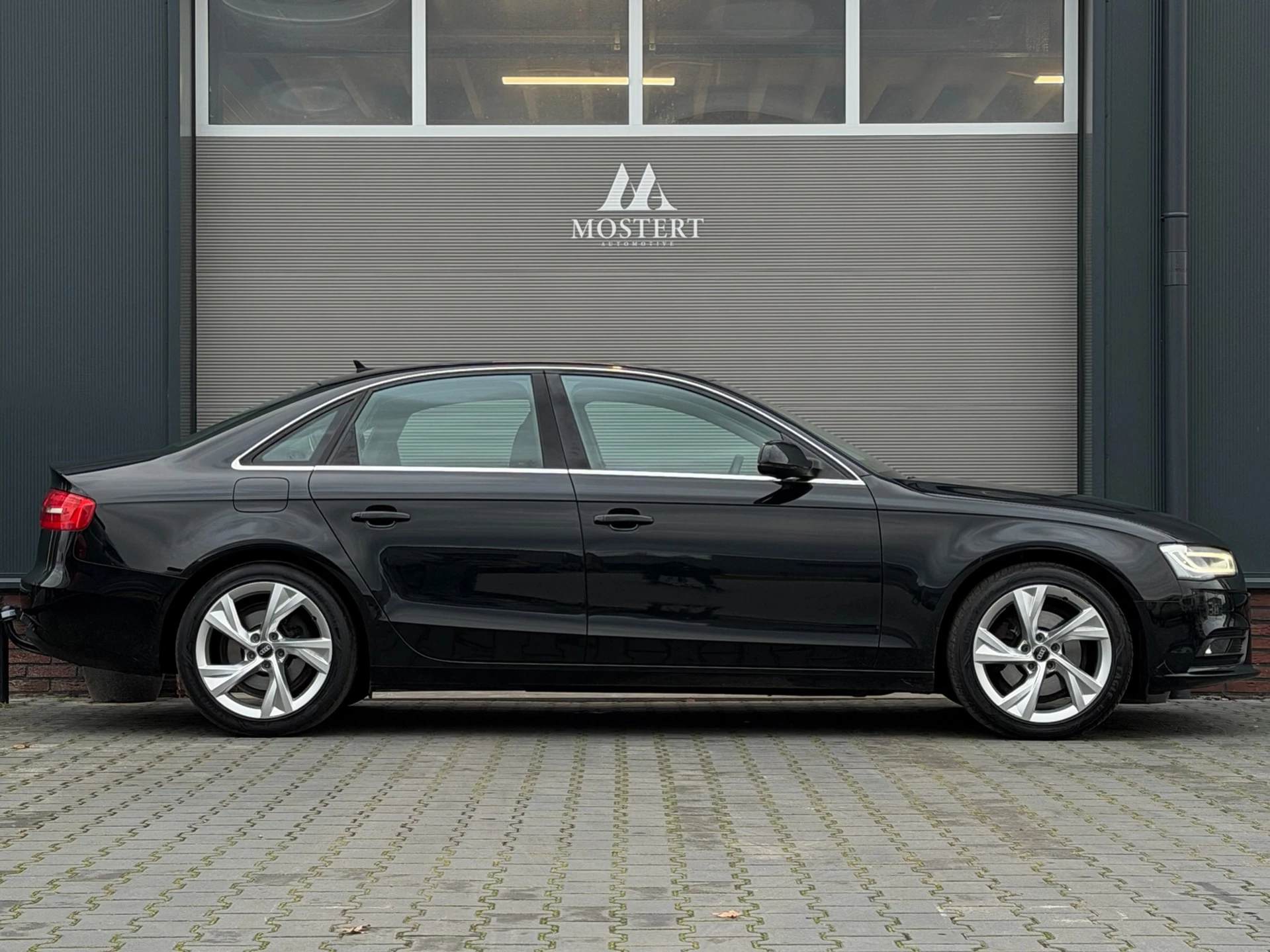 Hoofdafbeelding Audi A4