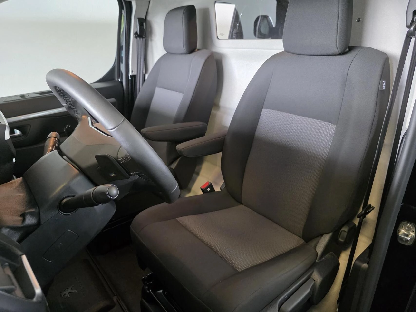 Hoofdafbeelding Peugeot Expert
