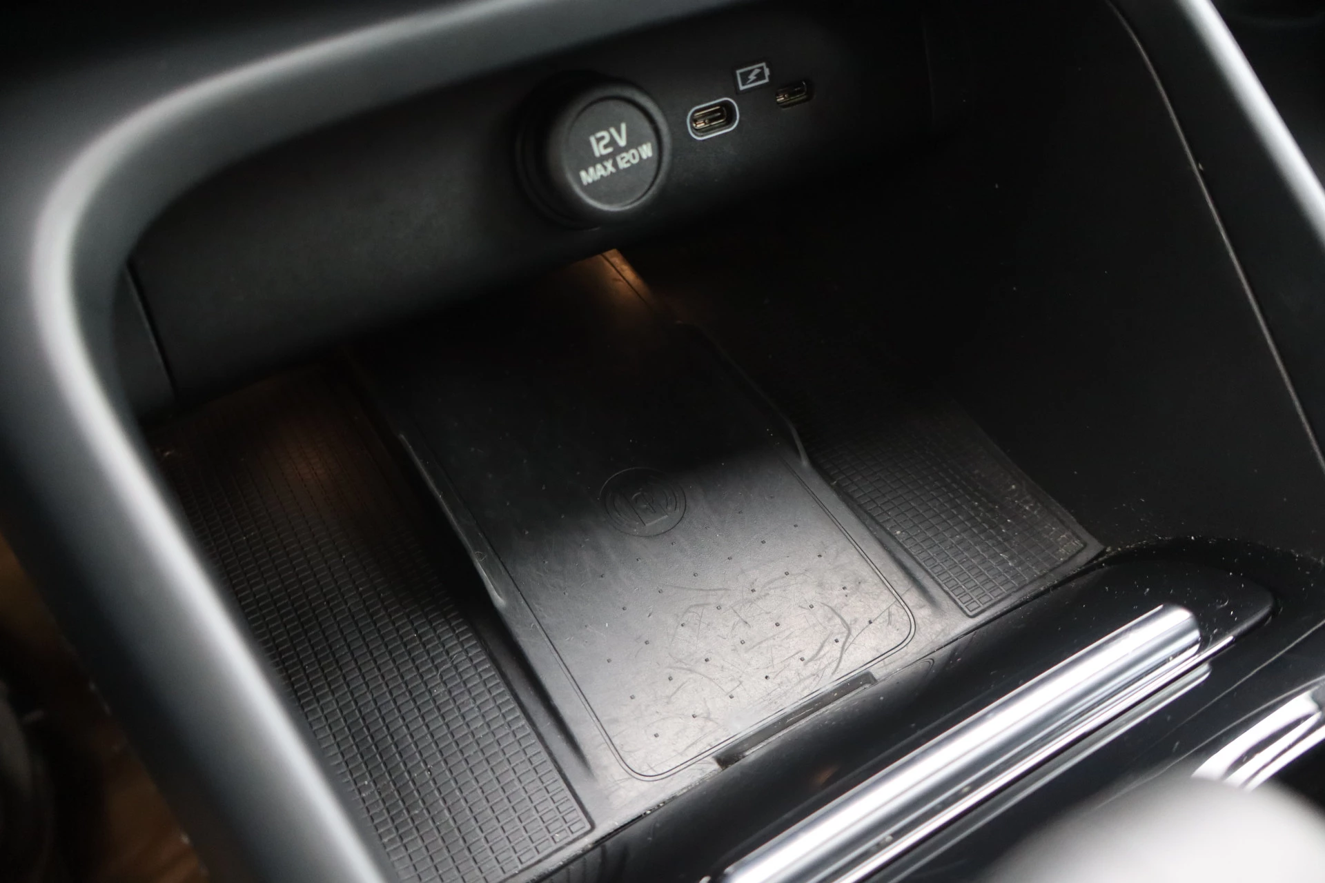 Hoofdafbeelding Volvo C40