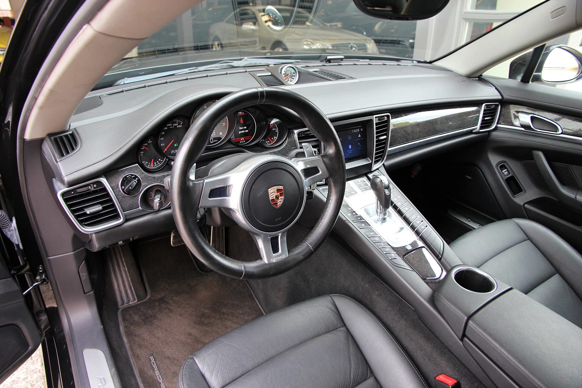 Hoofdafbeelding Porsche Panamera