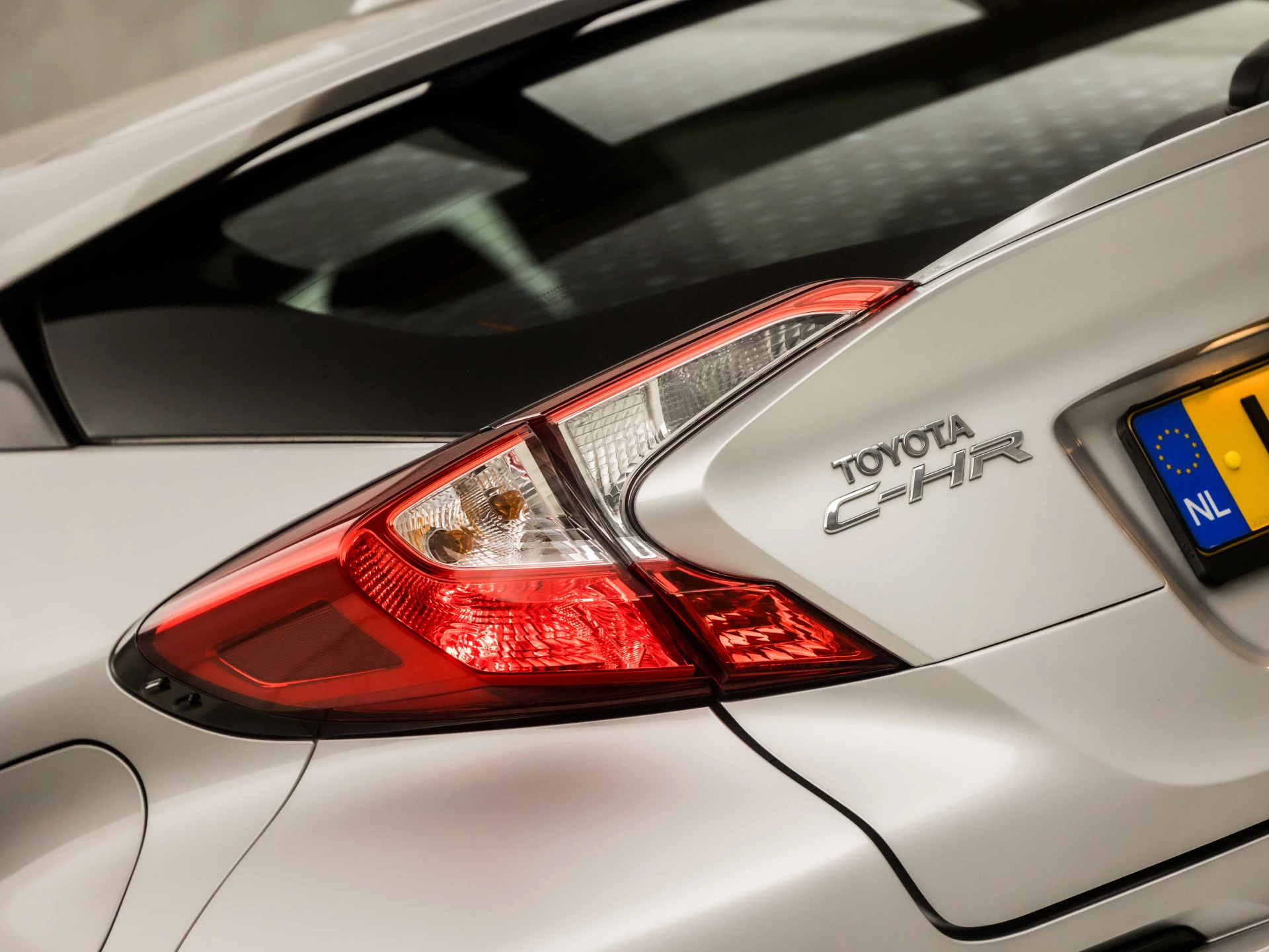 Hoofdafbeelding Toyota C-HR