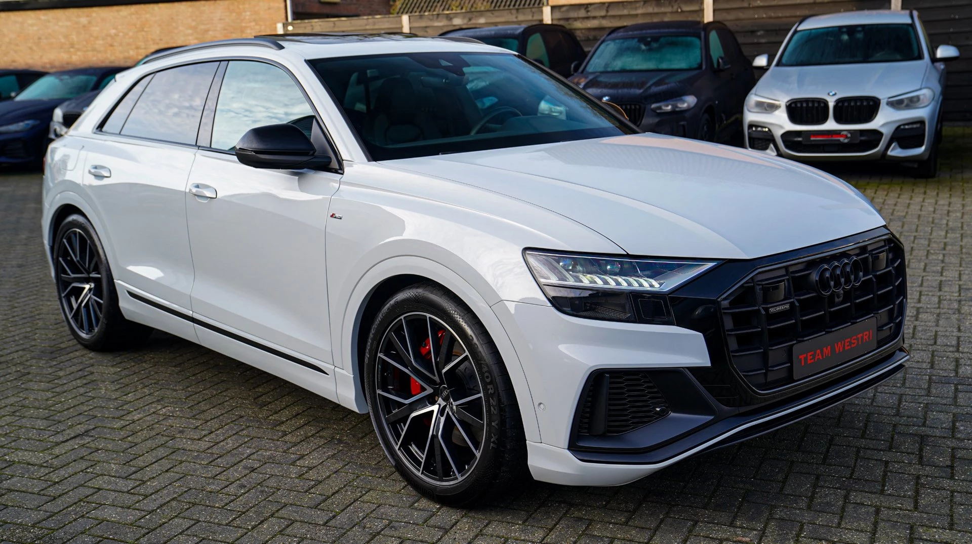 Hoofdafbeelding Audi Q8