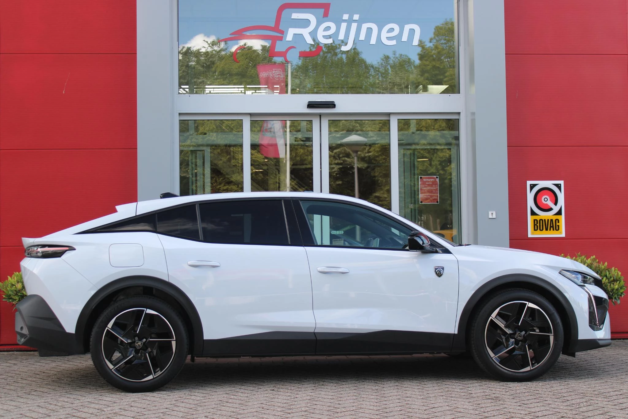Hoofdafbeelding Peugeot 408