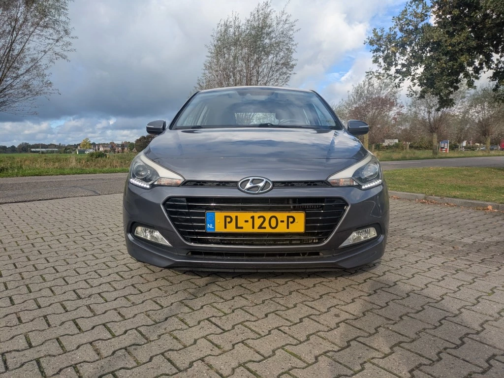 Hoofdafbeelding Hyundai i20