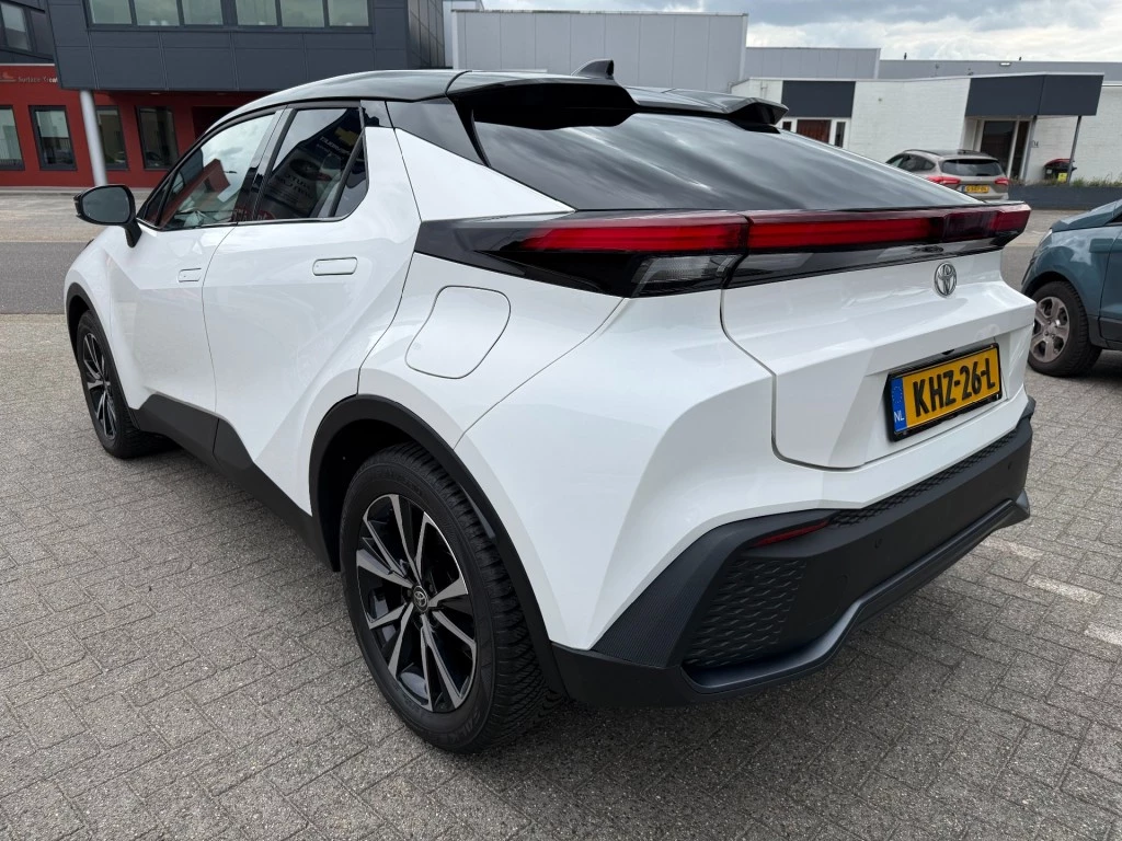 Hoofdafbeelding Toyota C-HR