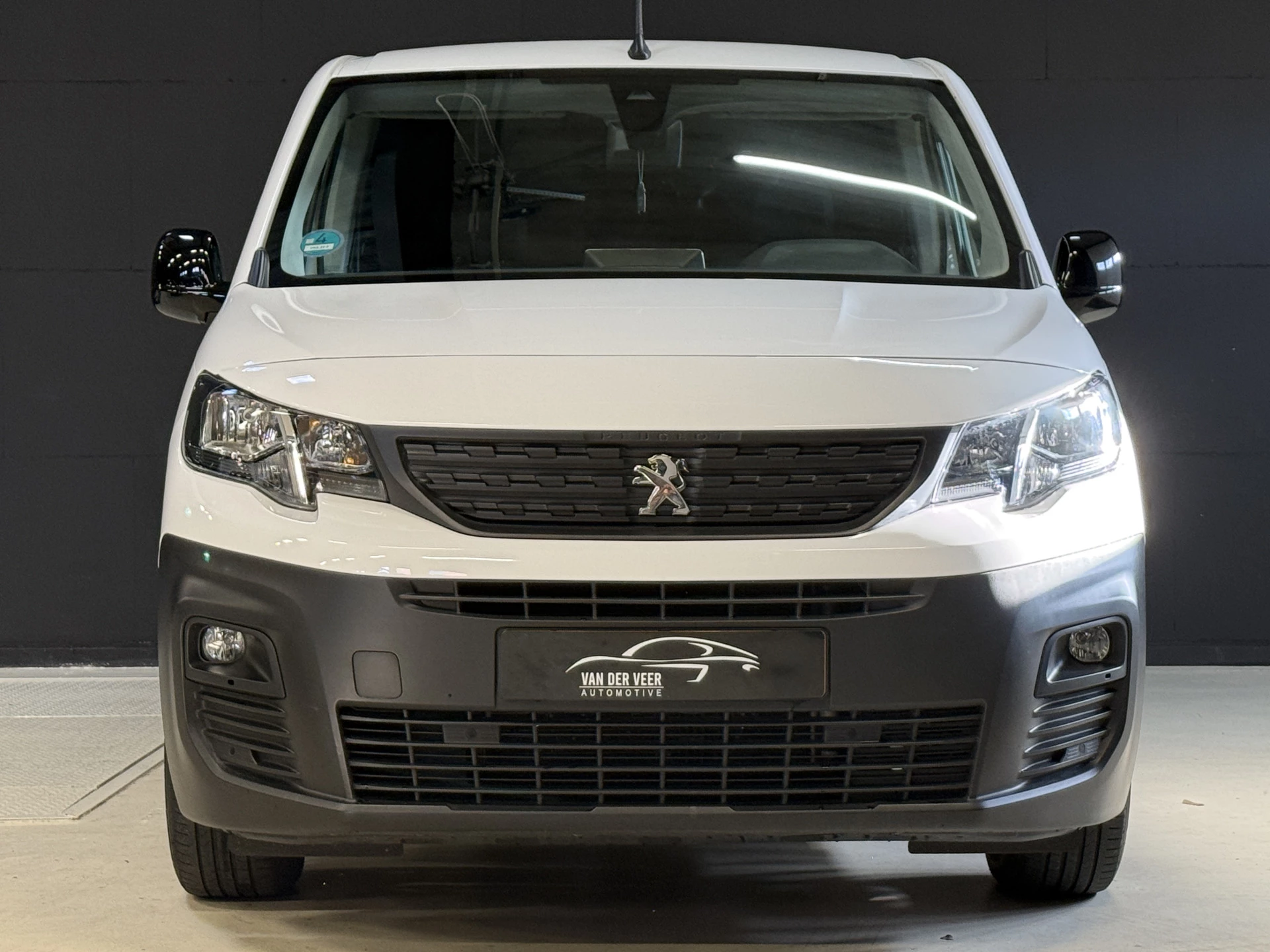 Hoofdafbeelding Peugeot Partner