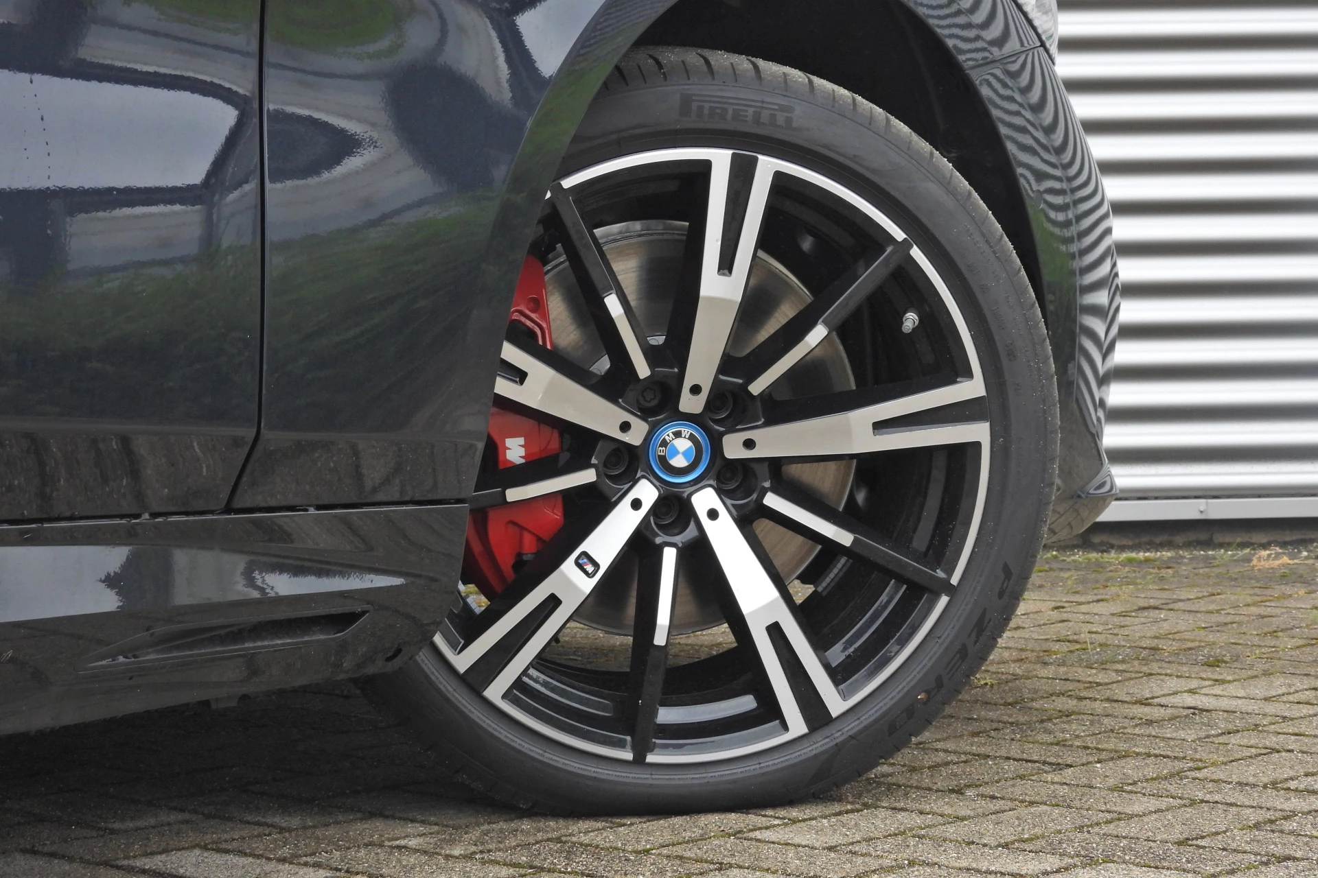 Hoofdafbeelding BMW i5