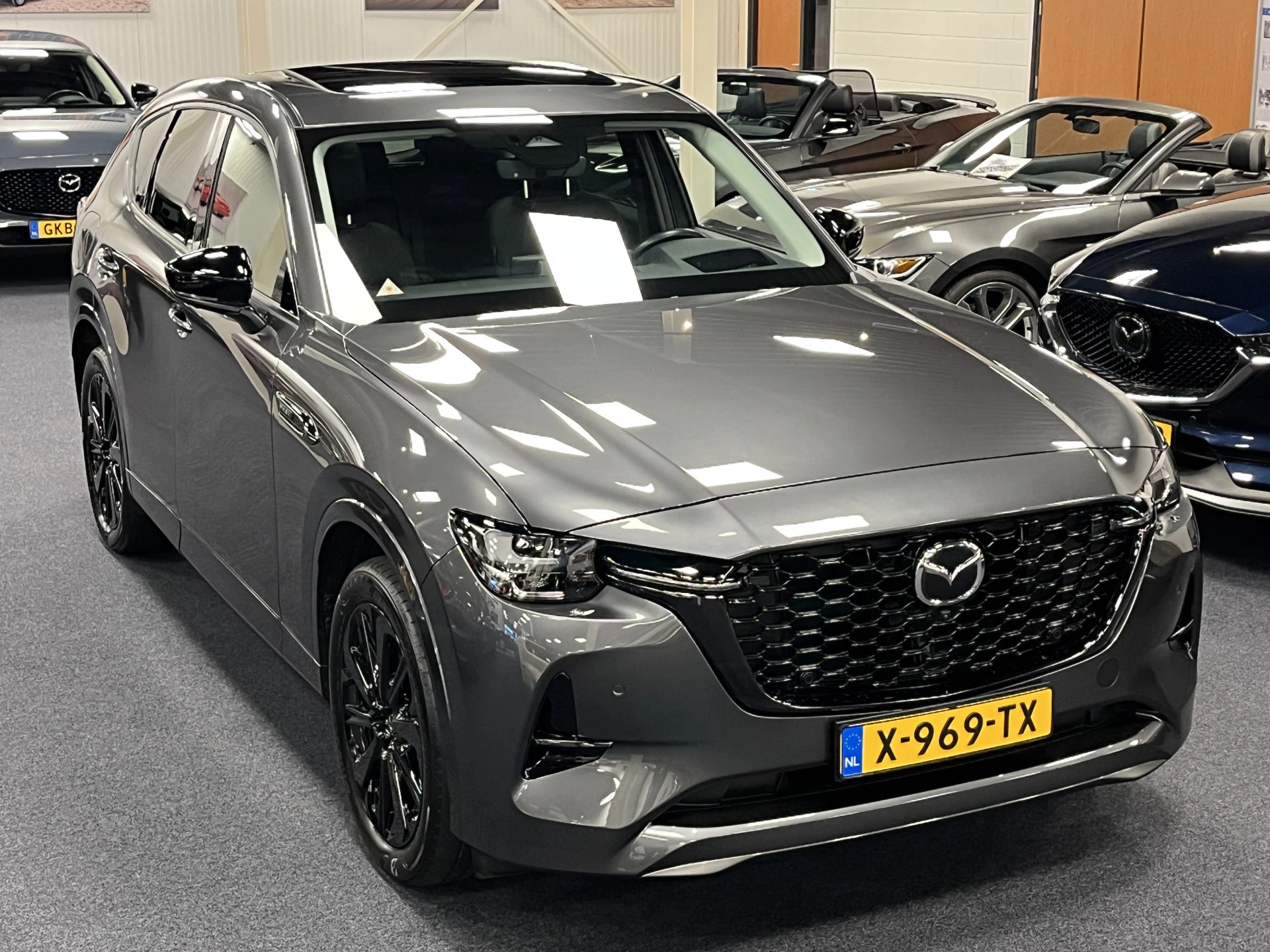 Hoofdafbeelding Mazda CX-60