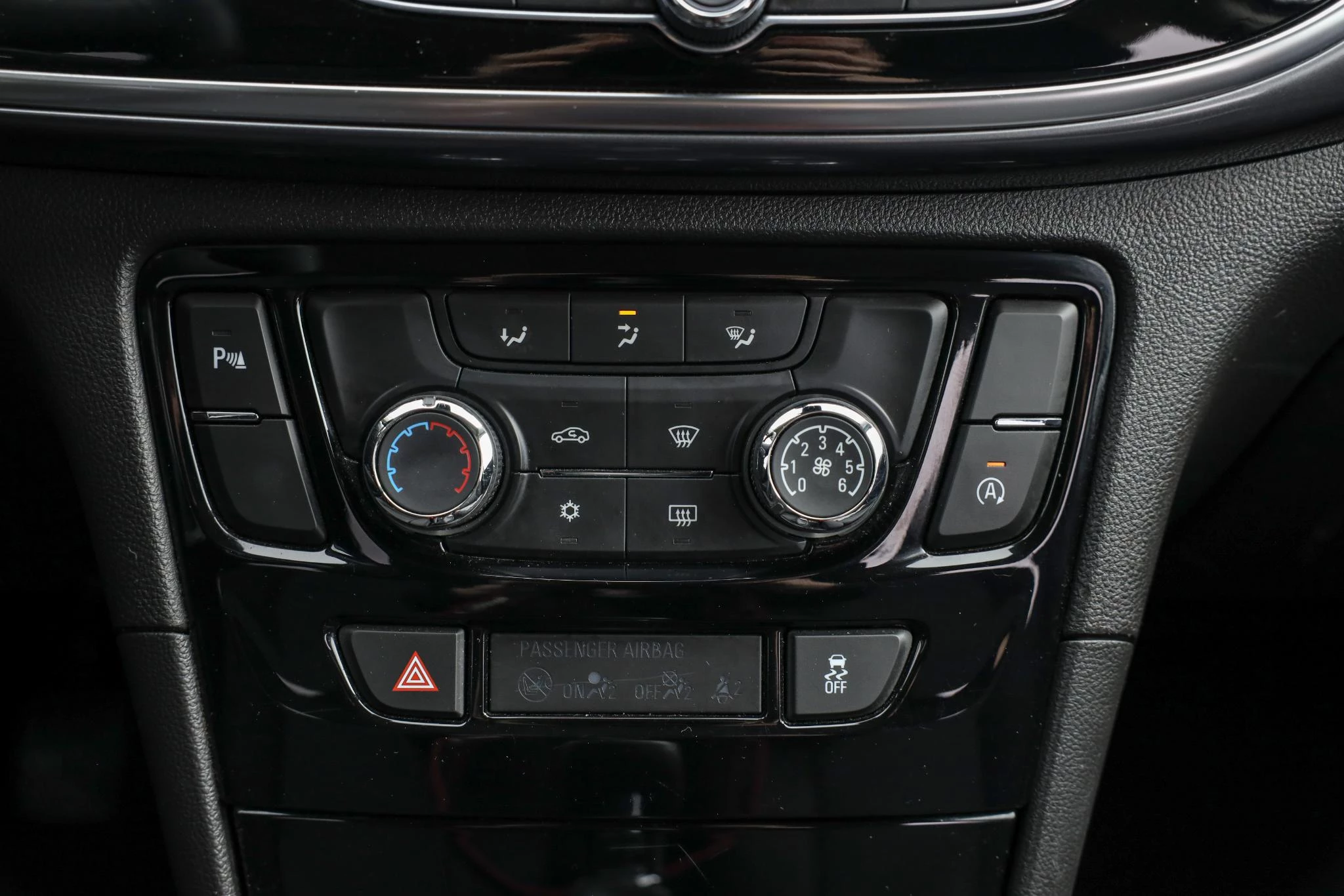 Hoofdafbeelding Opel Mokka X