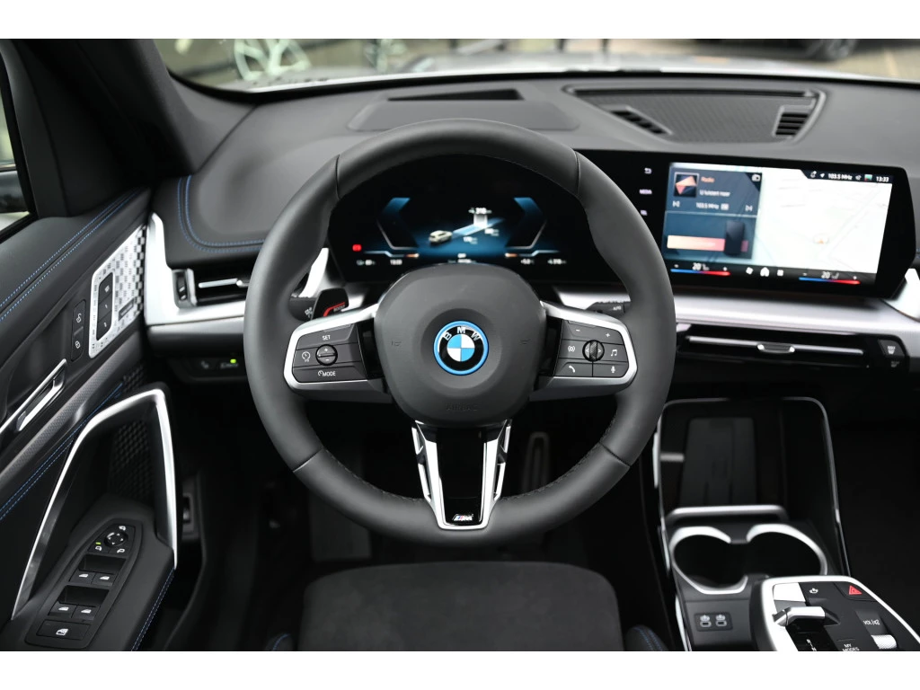 Hoofdafbeelding BMW iX1