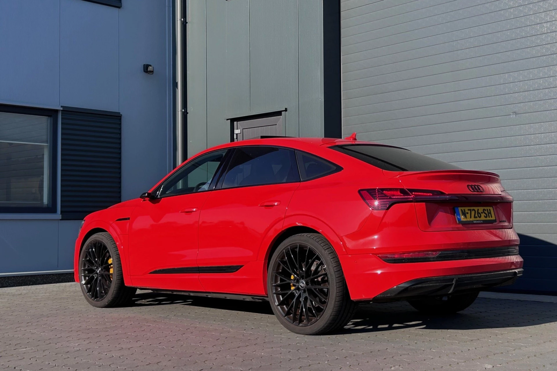 Hoofdafbeelding Audi e-tron