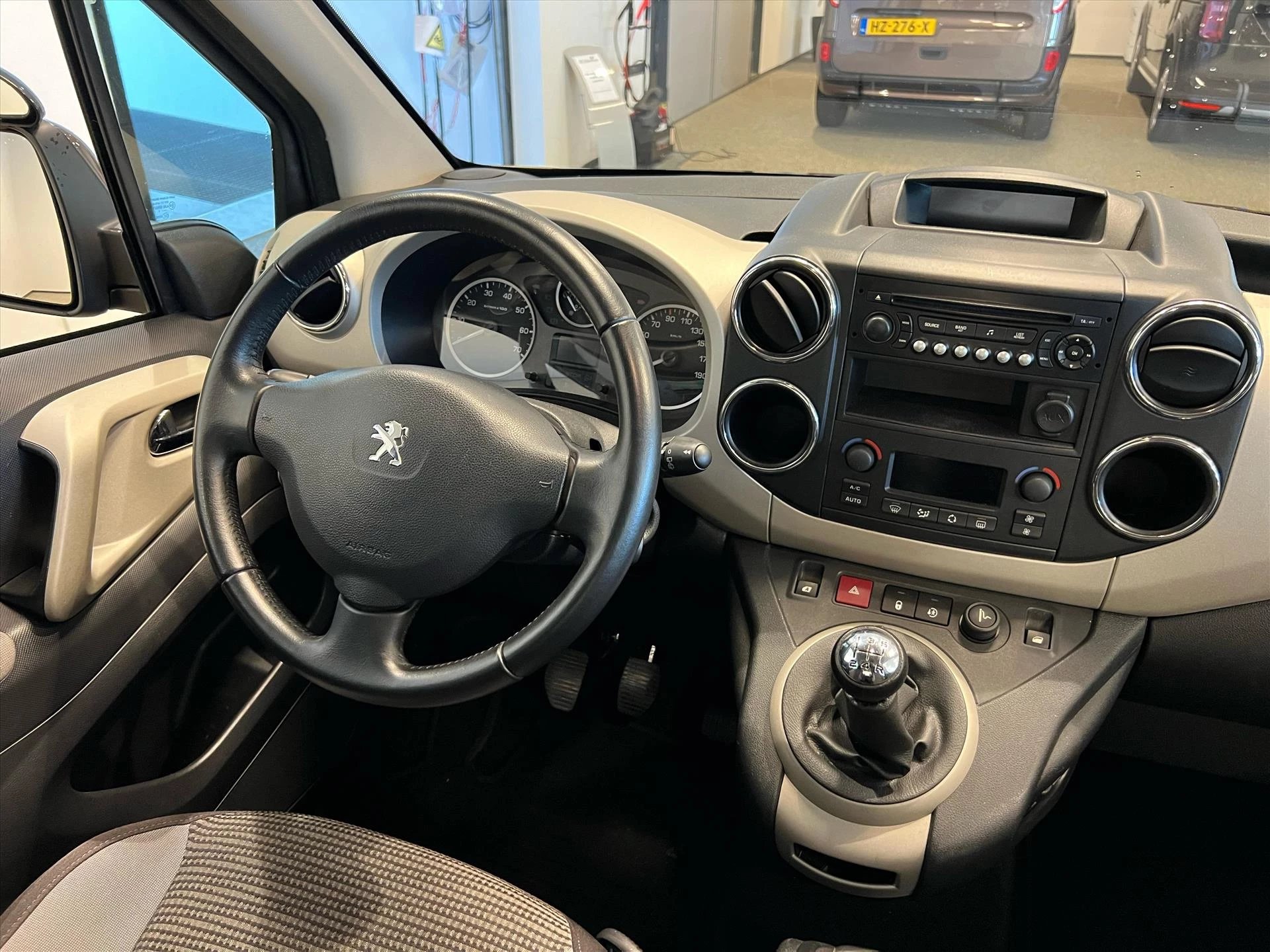 Hoofdafbeelding Peugeot Partner