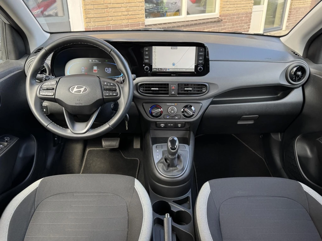Hoofdafbeelding Hyundai i10
