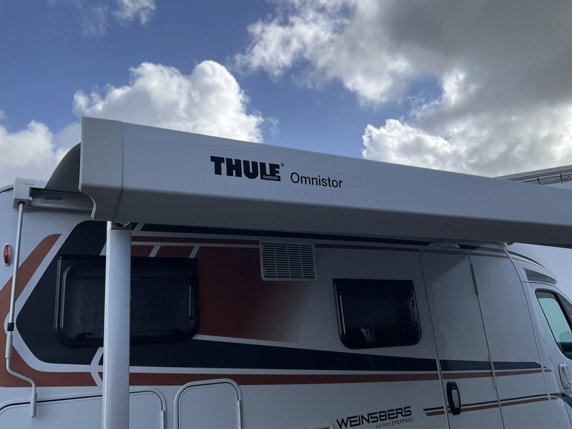 Hoofdafbeelding Weinsberg R57